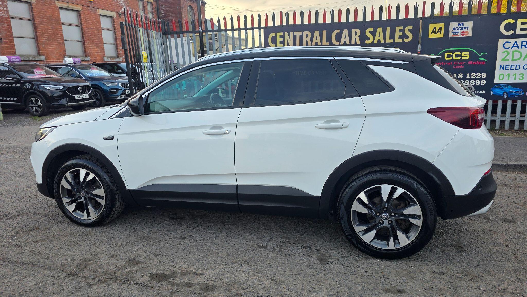 Vauxhall Grandland X - Image 11