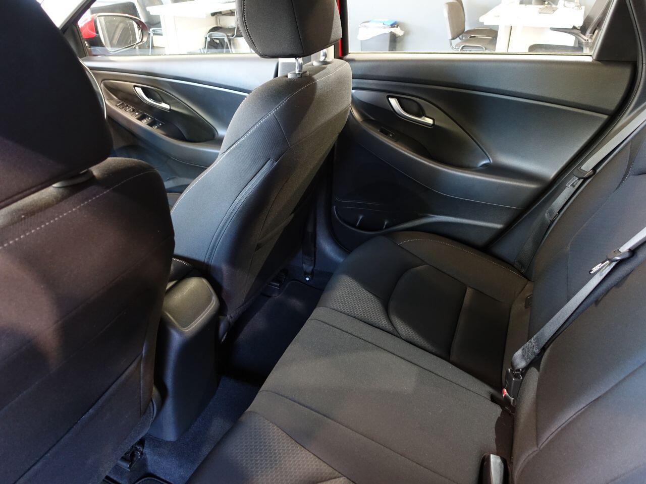 Hyundai i30 - Image 16