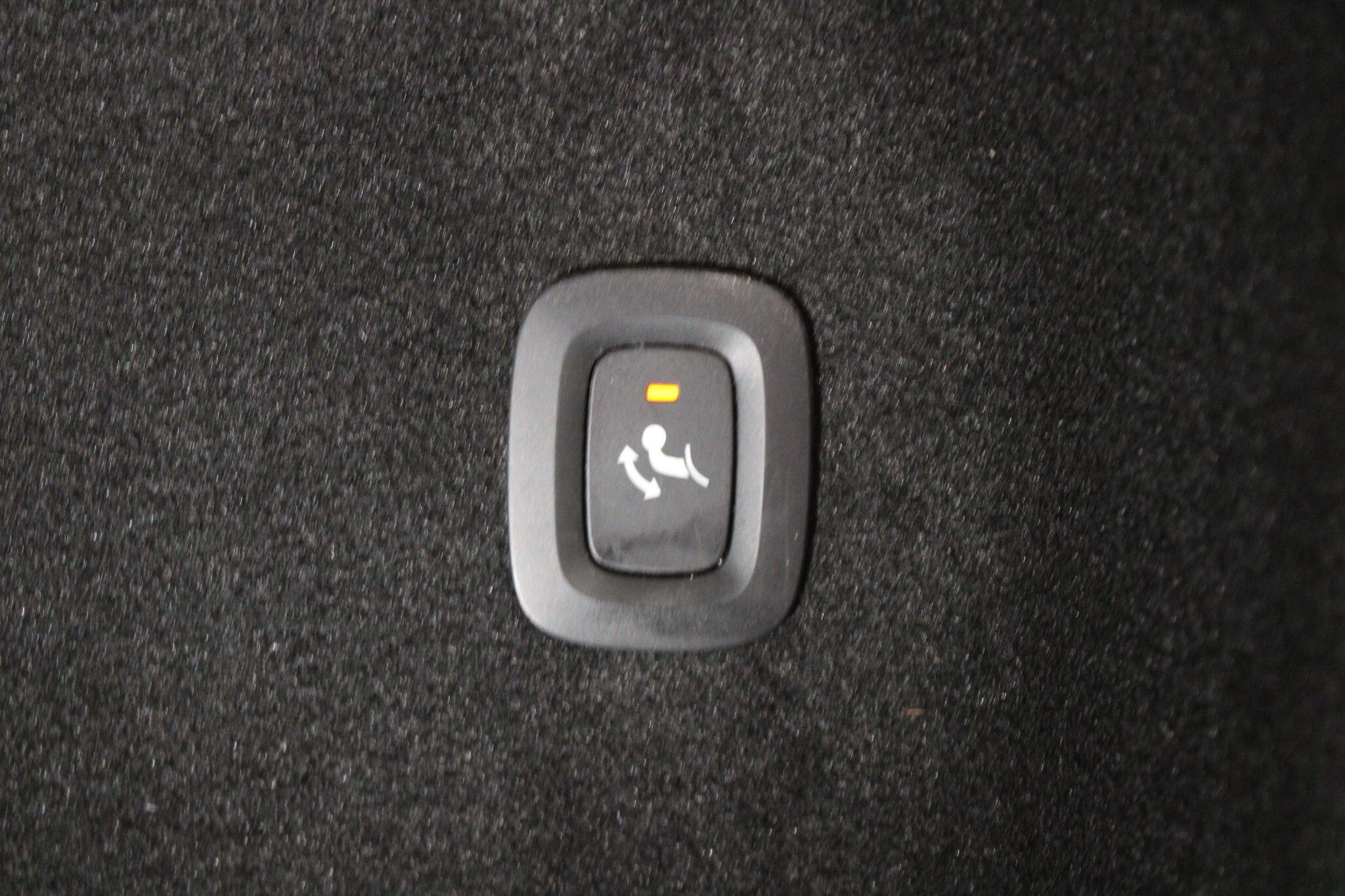 Volvo V60 - Image 17