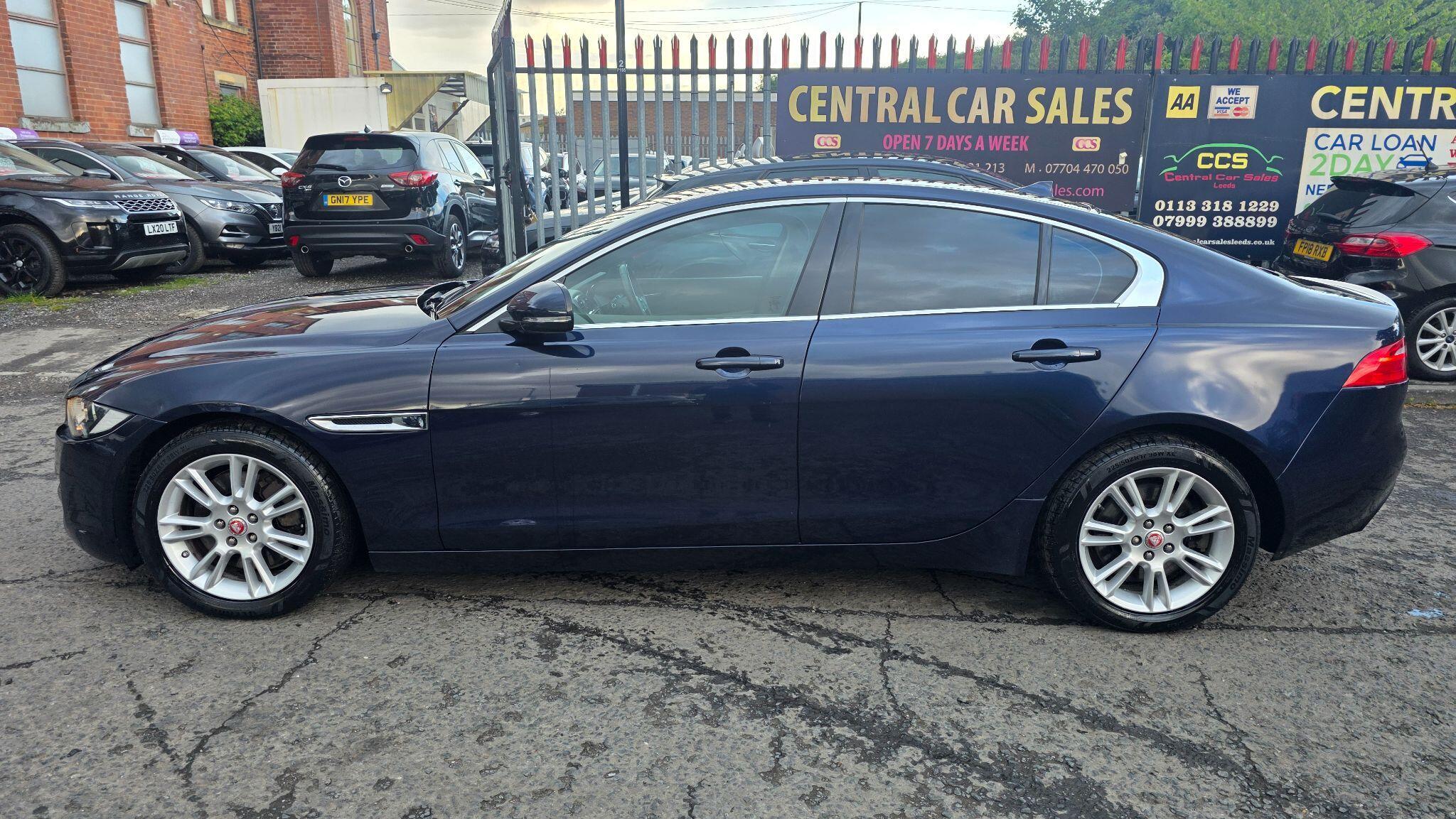 Jaguar XE - Image 14