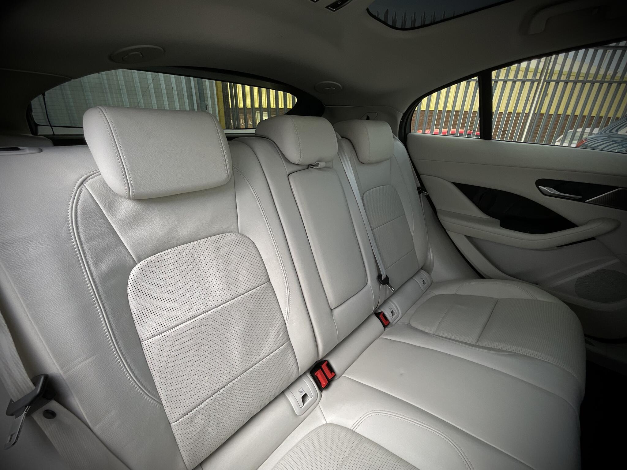 Jaguar I-Pace - Image 12