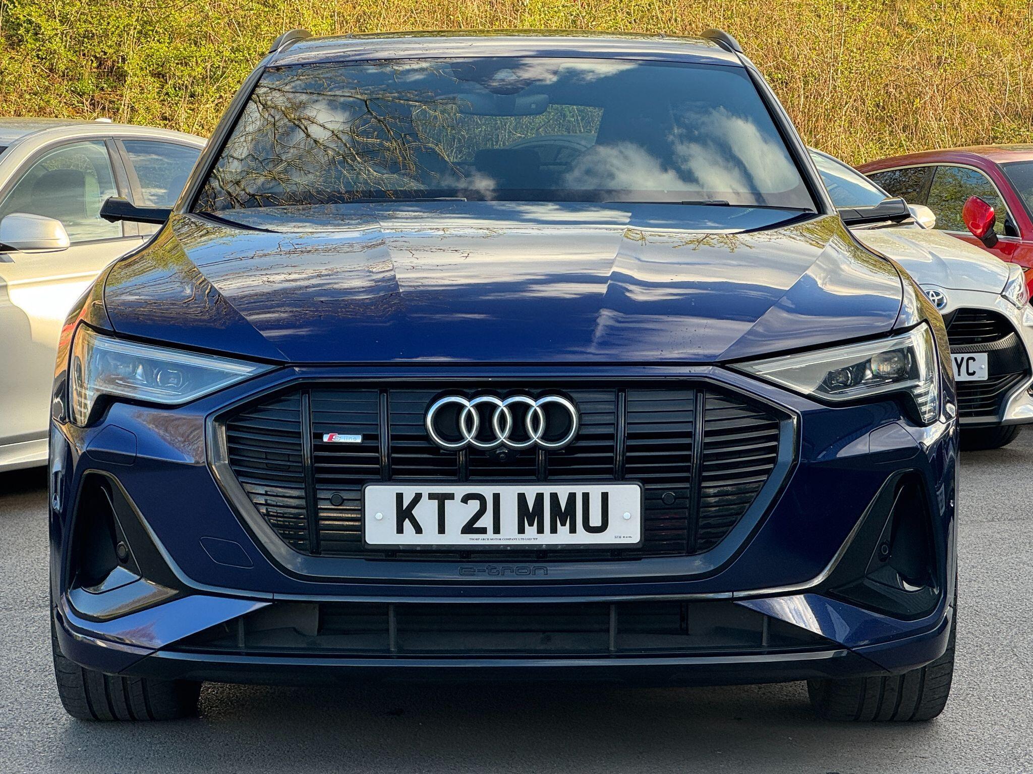 Audi E-Tron - Image 5