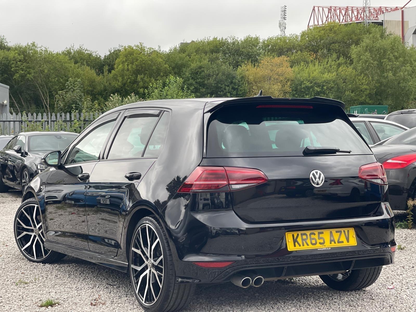 Volkswagen Golf - Image 7