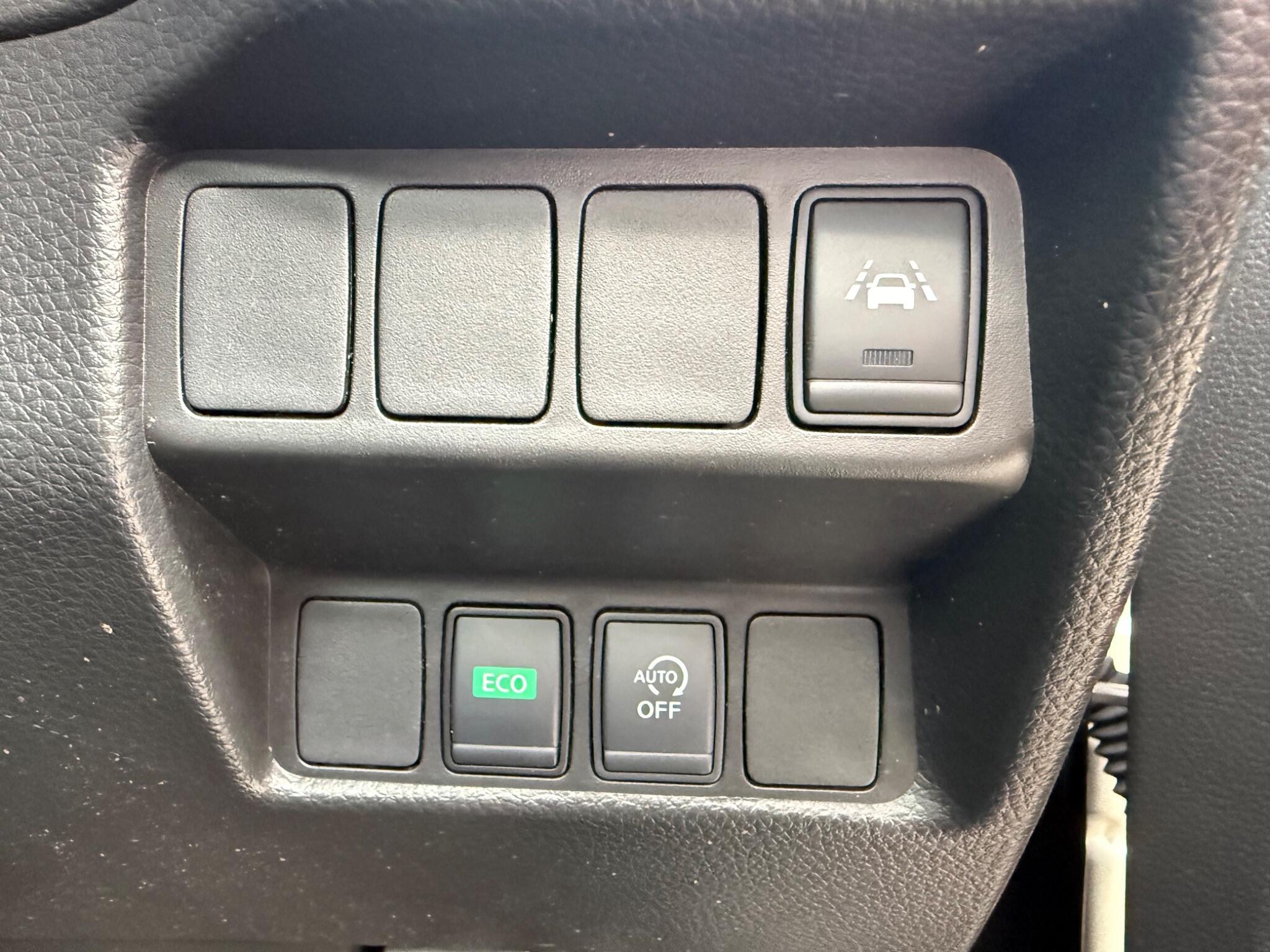 Nissan Qashqai - Image 26