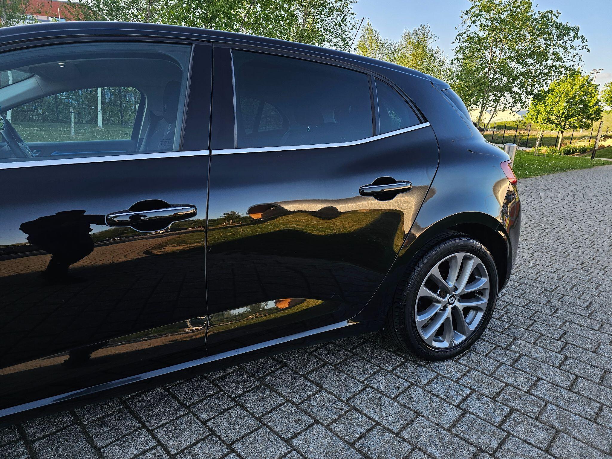 Renault Megane - Image 46