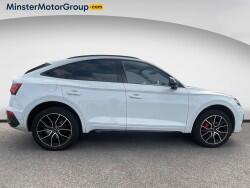Audi Q5 - Image 2
