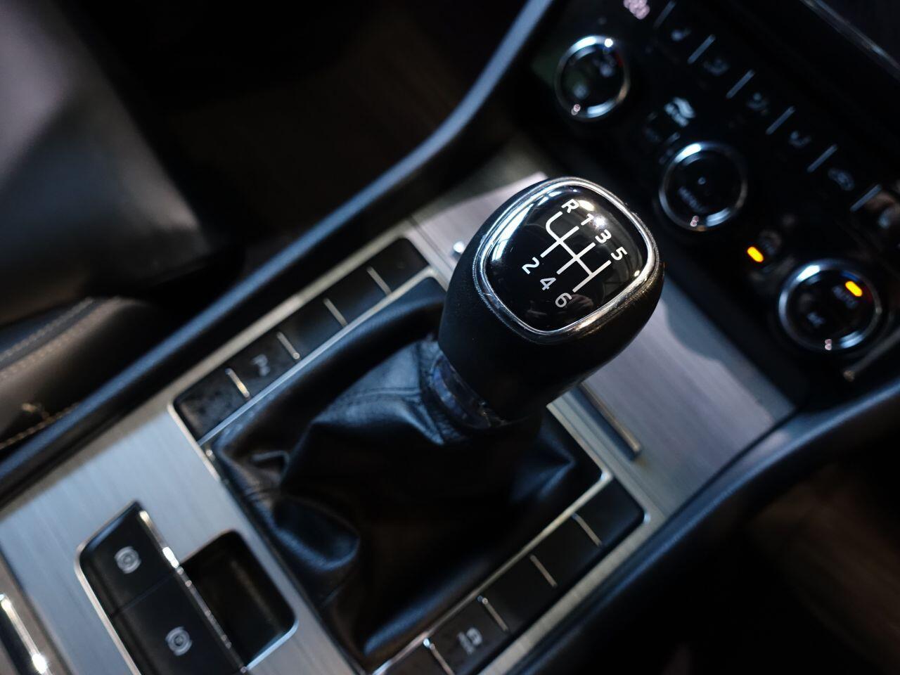 Skoda Superb - Image 30