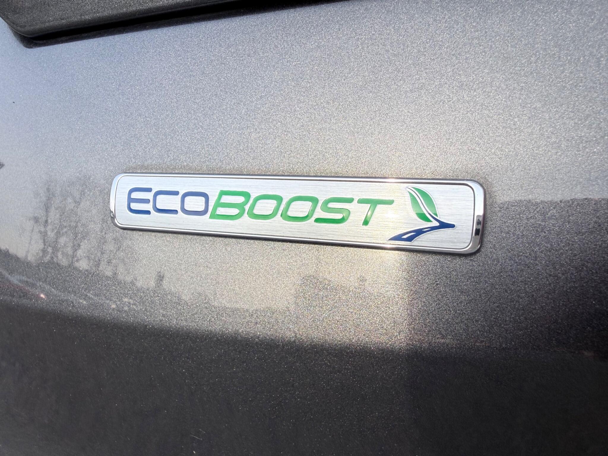 Ford Kuga - Image 27