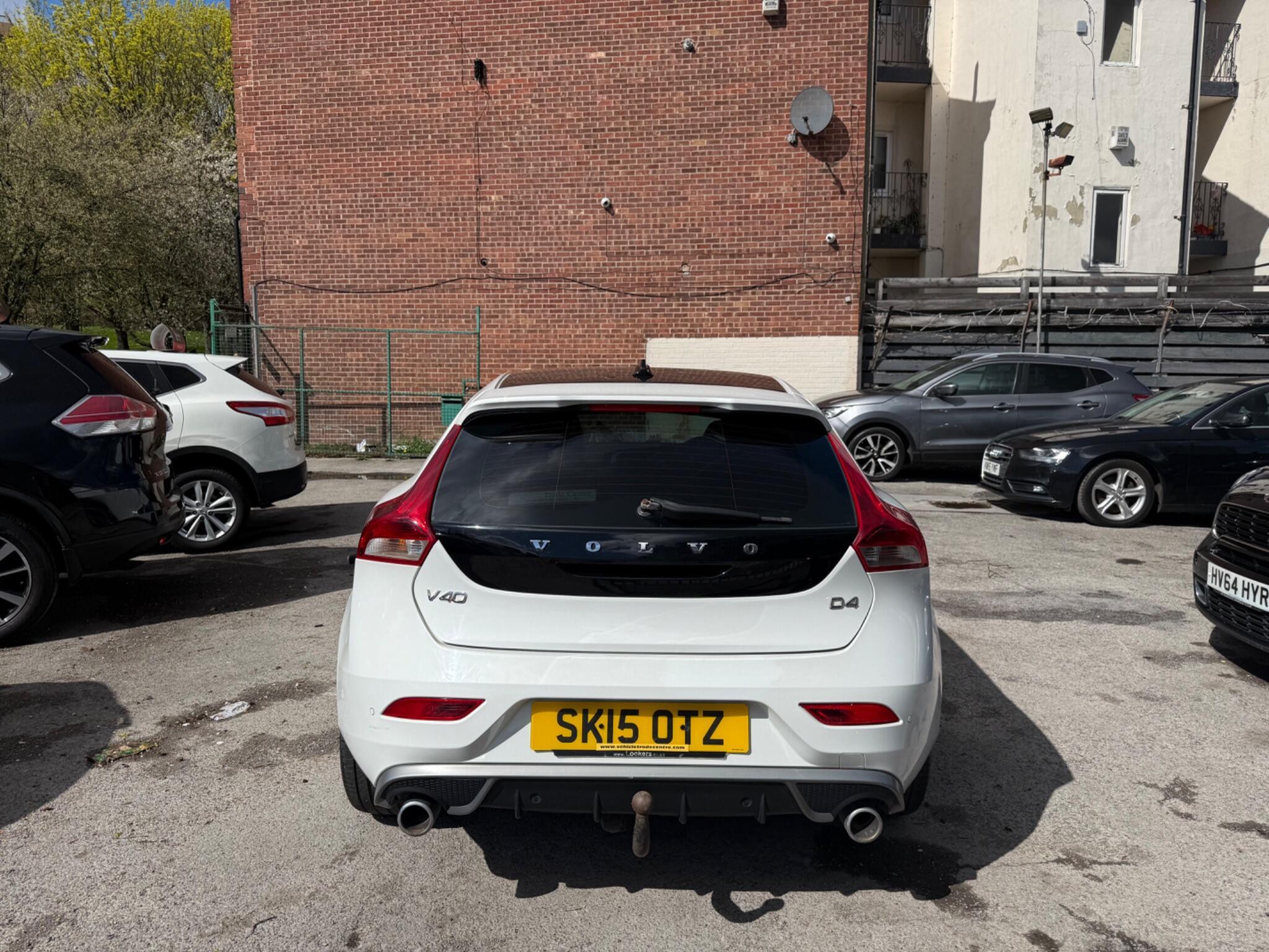 Volvo V40 - Image 6