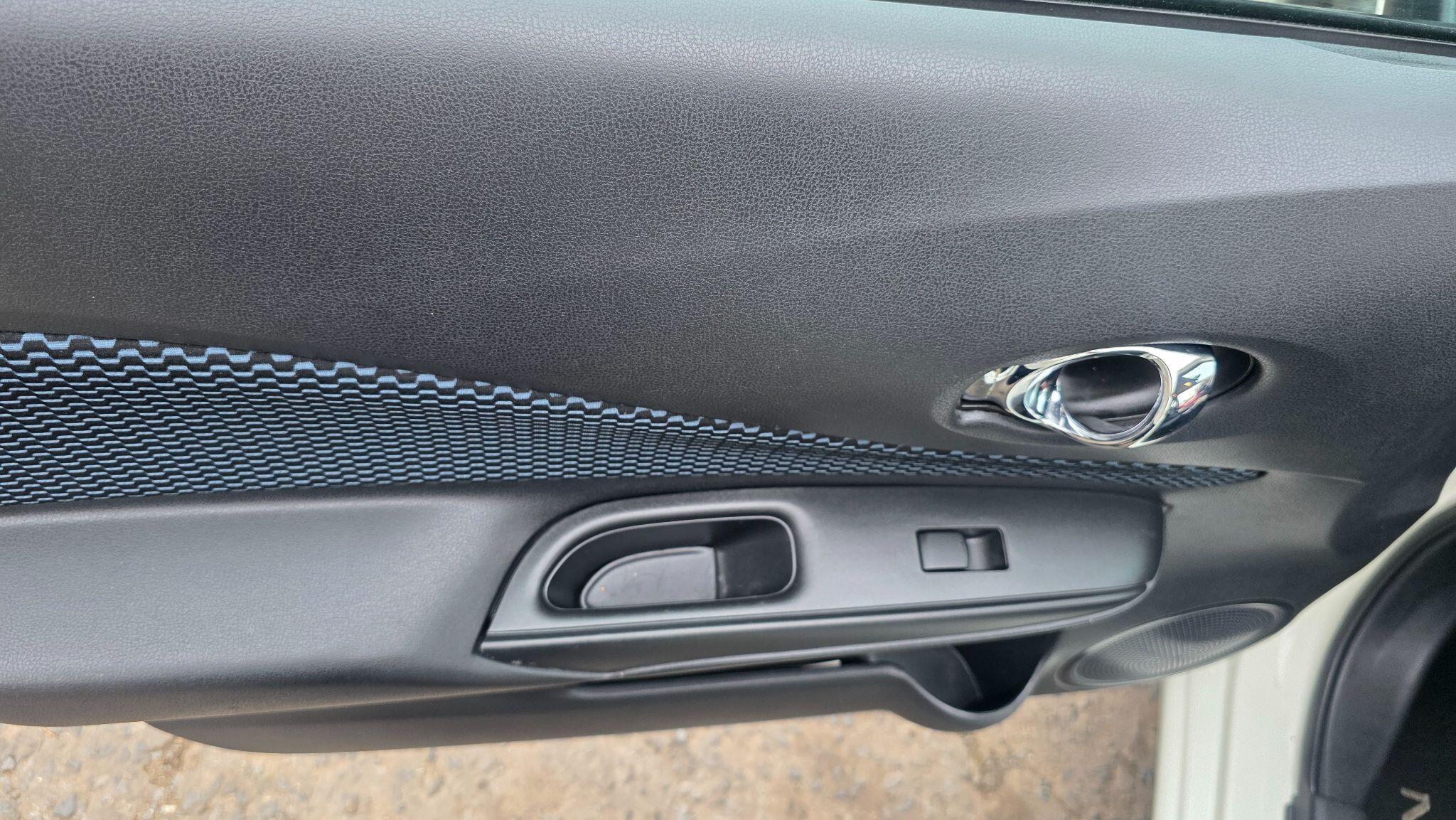 Nissan Note - Image 32