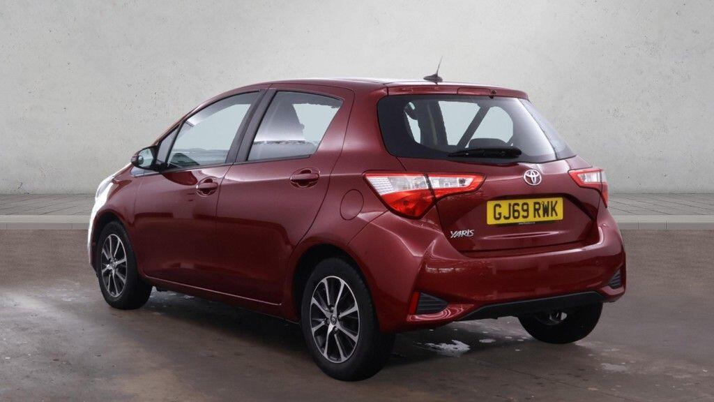 Toyota Yaris - Image 6
