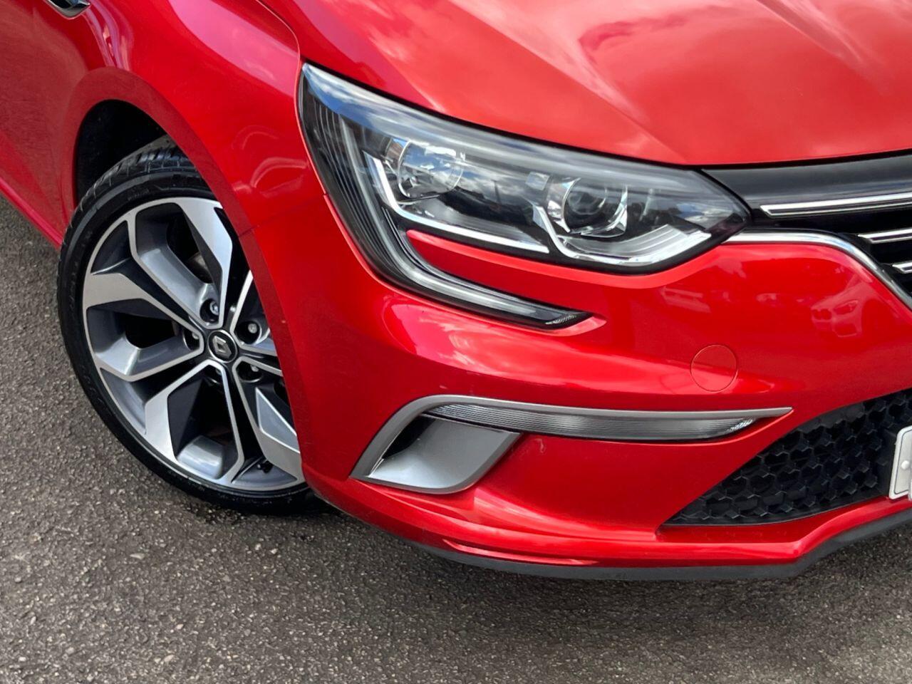 Renault Megane - Image 8