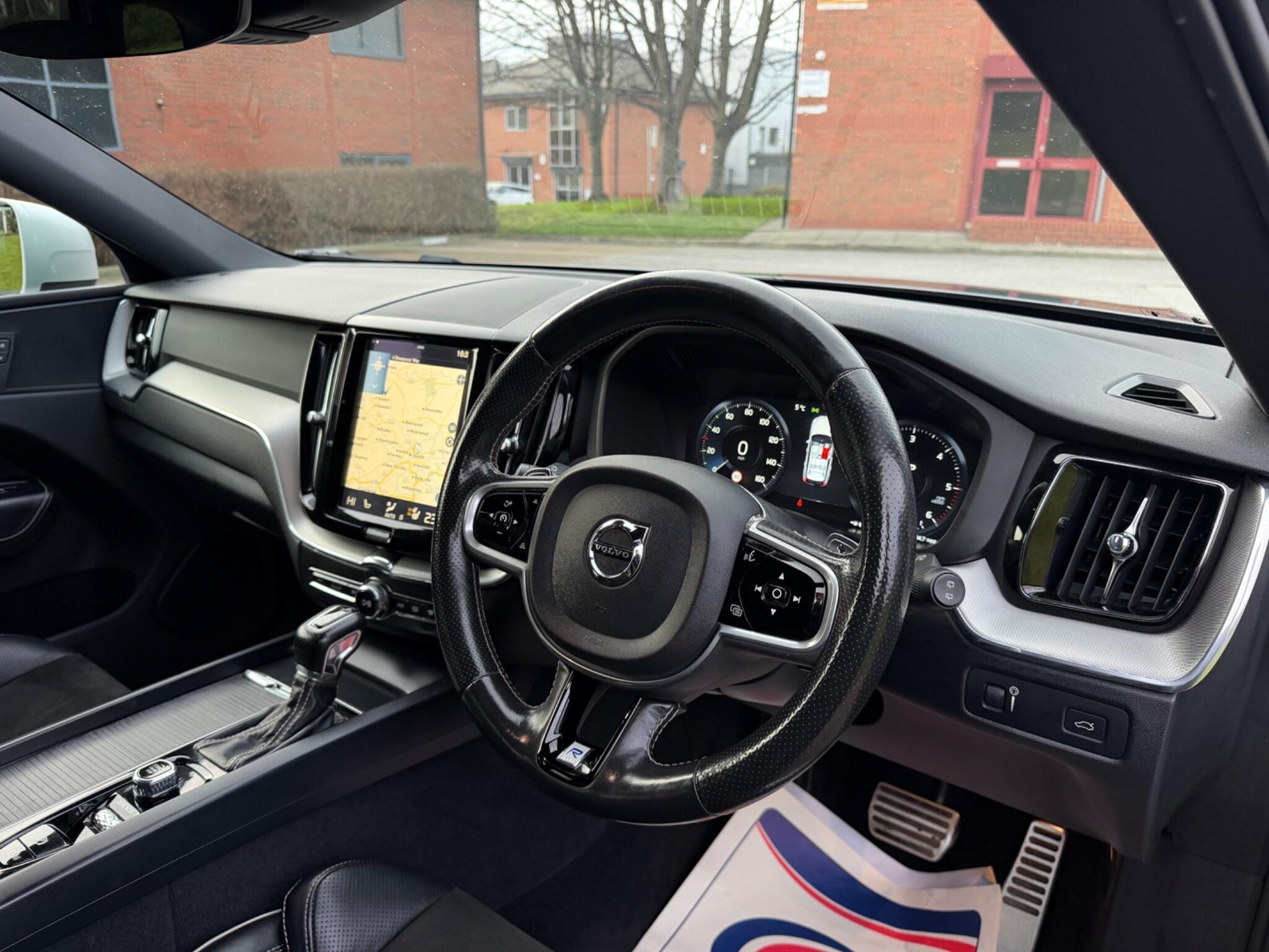 Volvo XC60 - Image 42