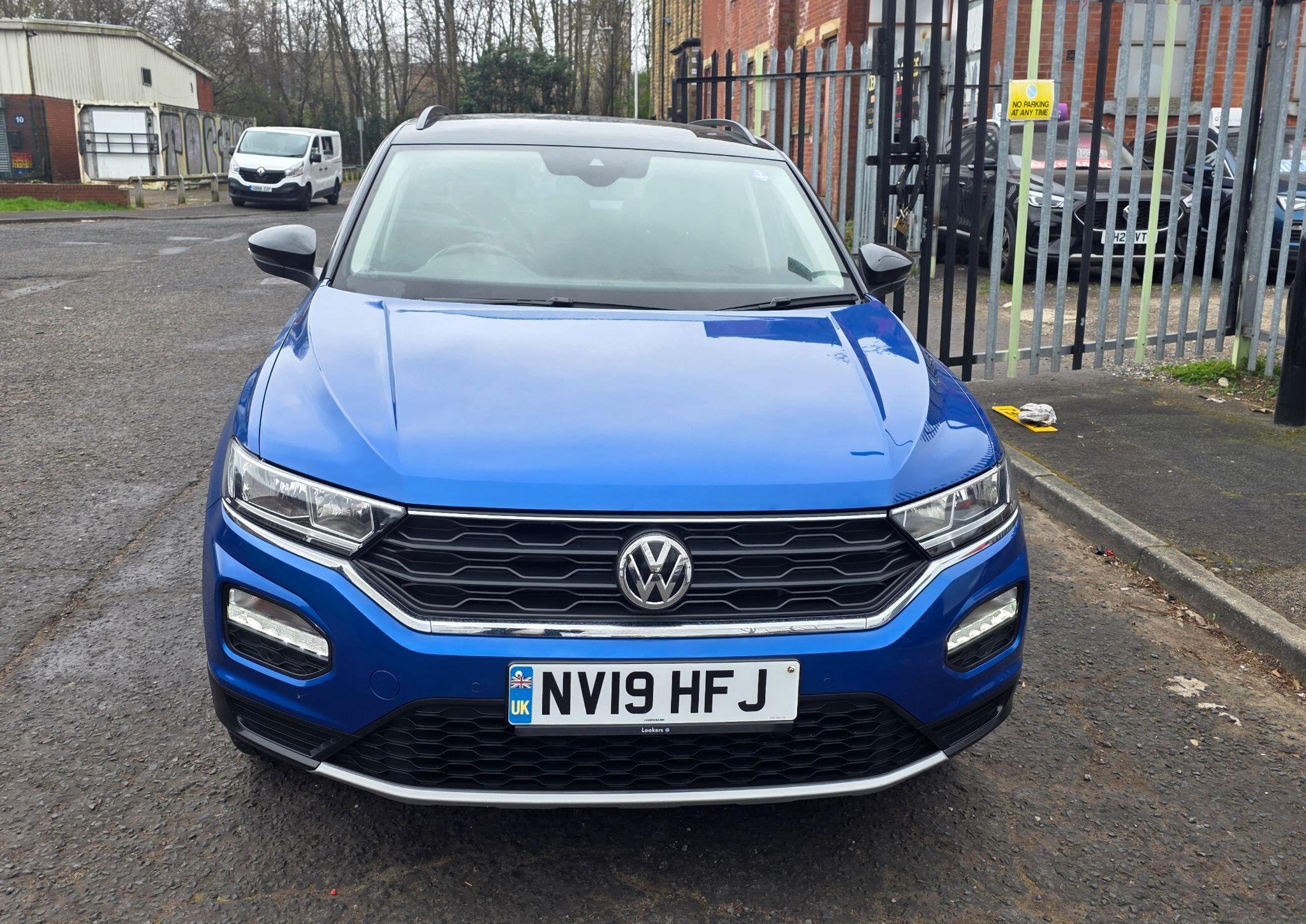 Volkswagen T-Roc - Image 3