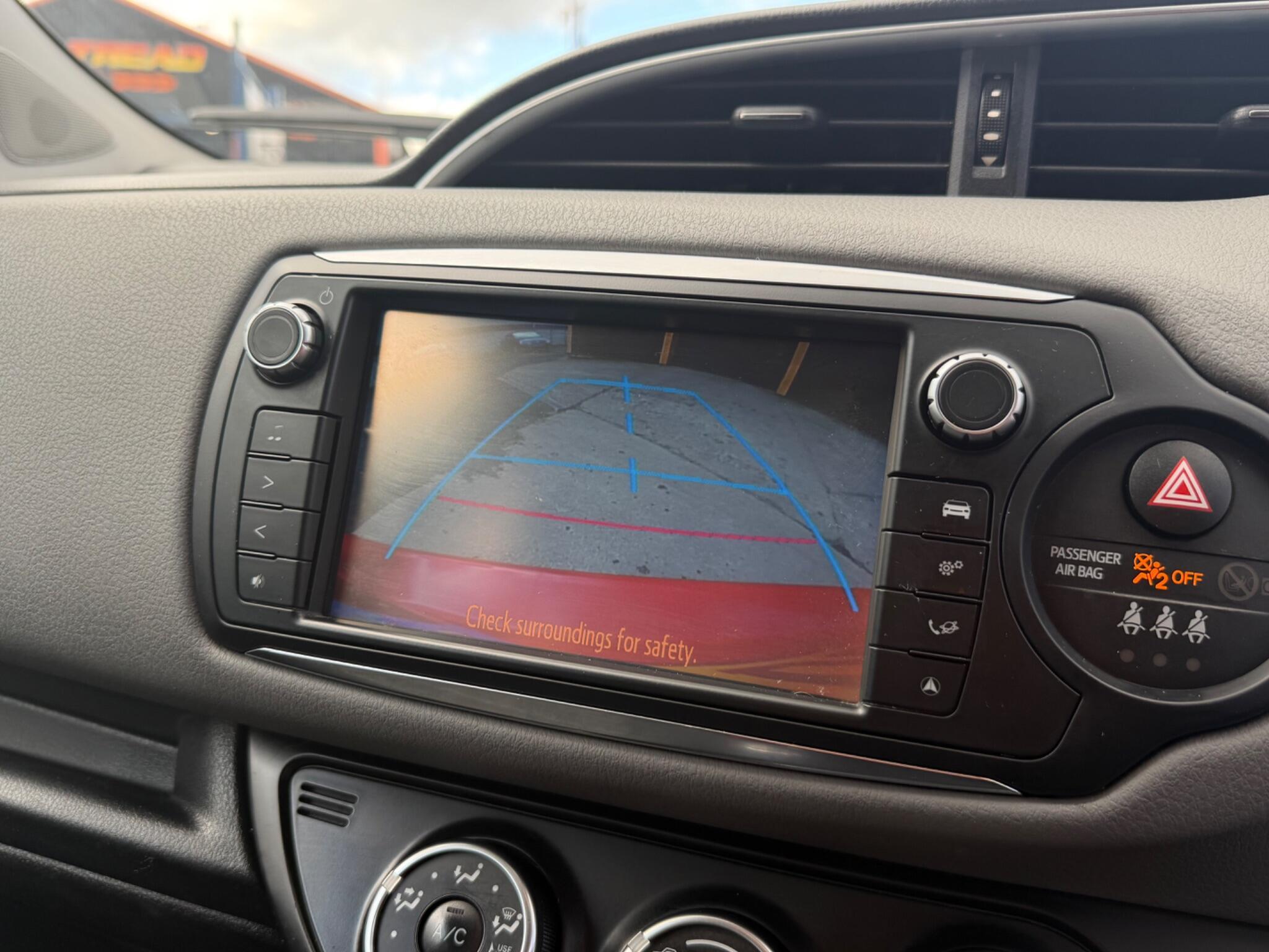 Toyota Yaris - Image 24