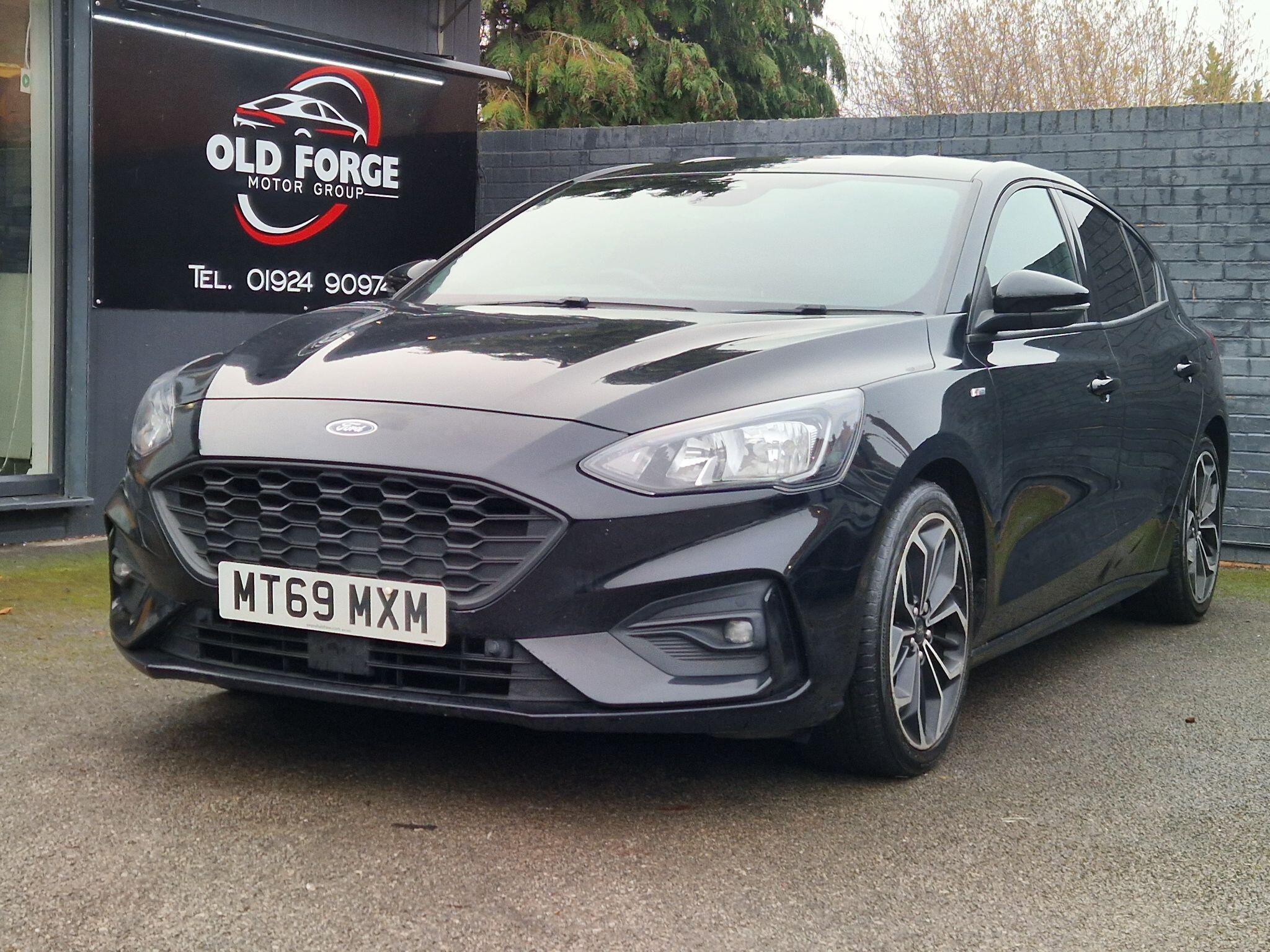 Ford Focus - Image 18