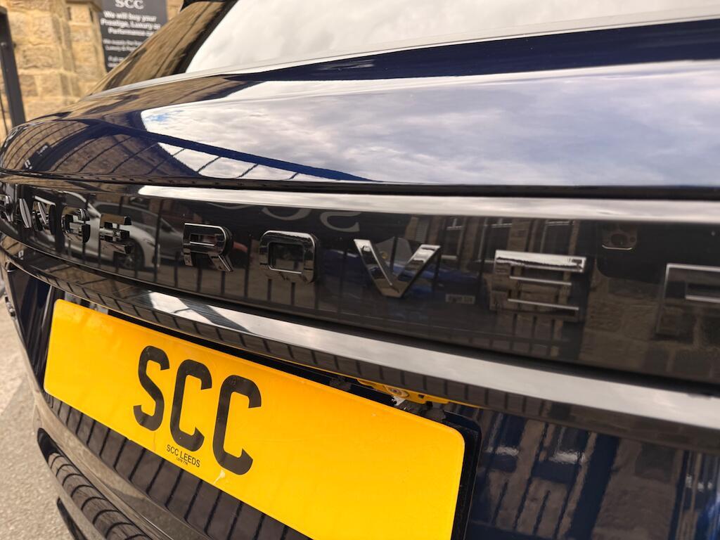 Land Rover Range Rover Velar - Image 13