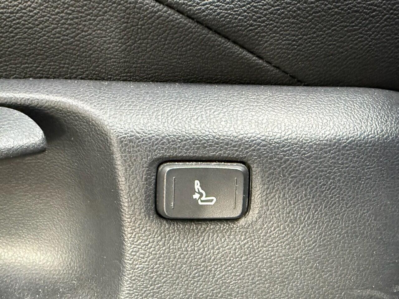 Toyota C-Hr - Image 18