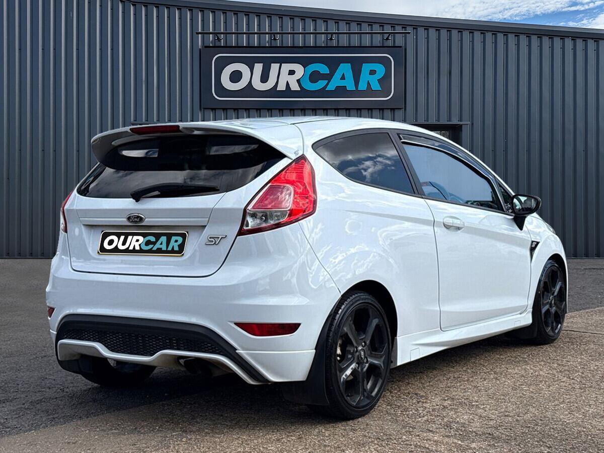 Ford Fiesta - Image 3