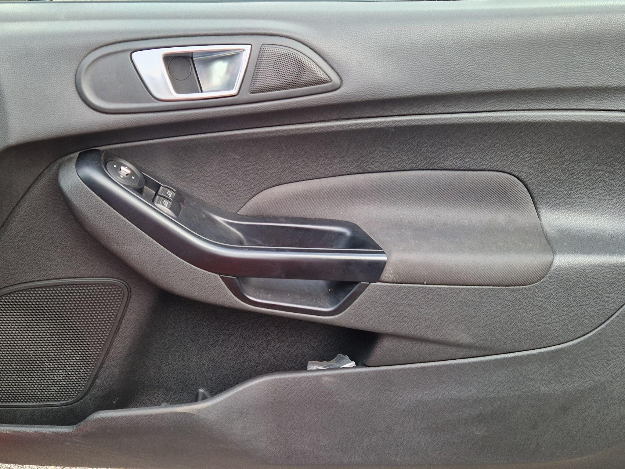 Ford Fiesta - Image 33