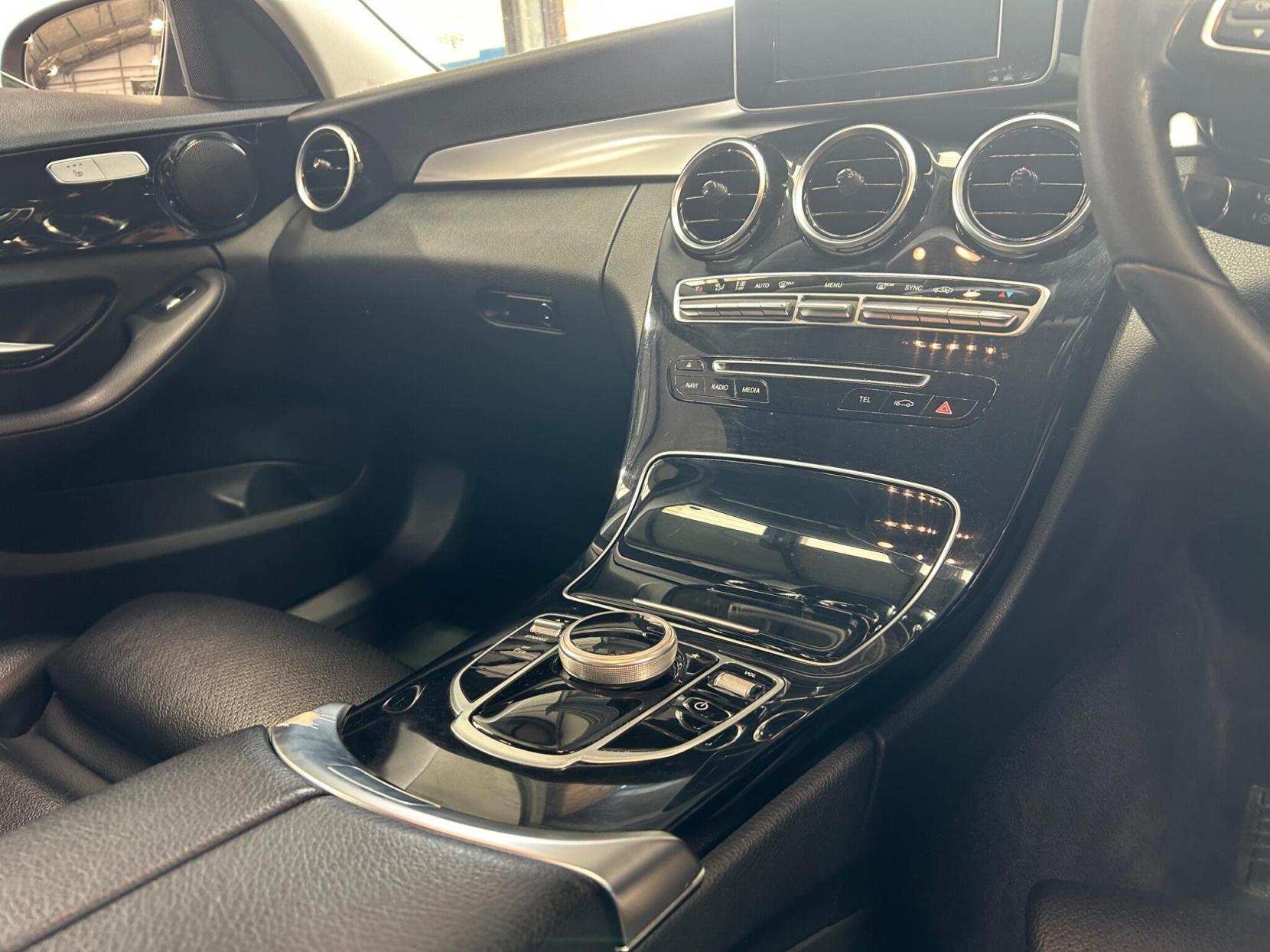 Mercedes C Class - Image 11