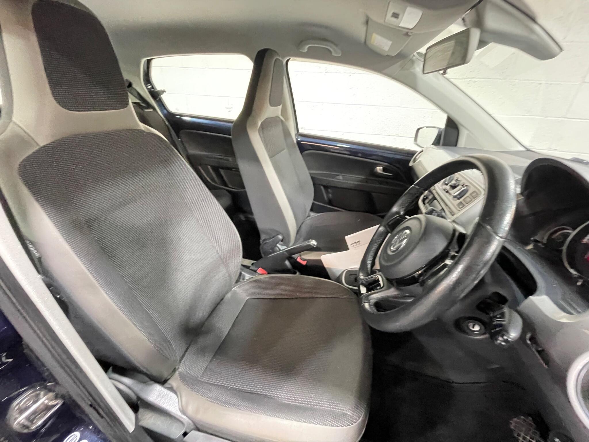 Volkswagen up! - Image 8