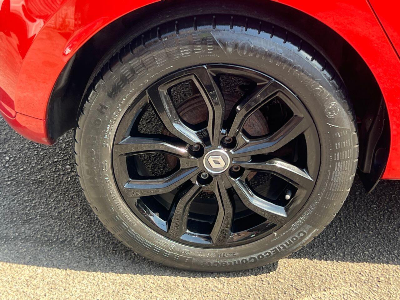 Renault Clio - Image 33