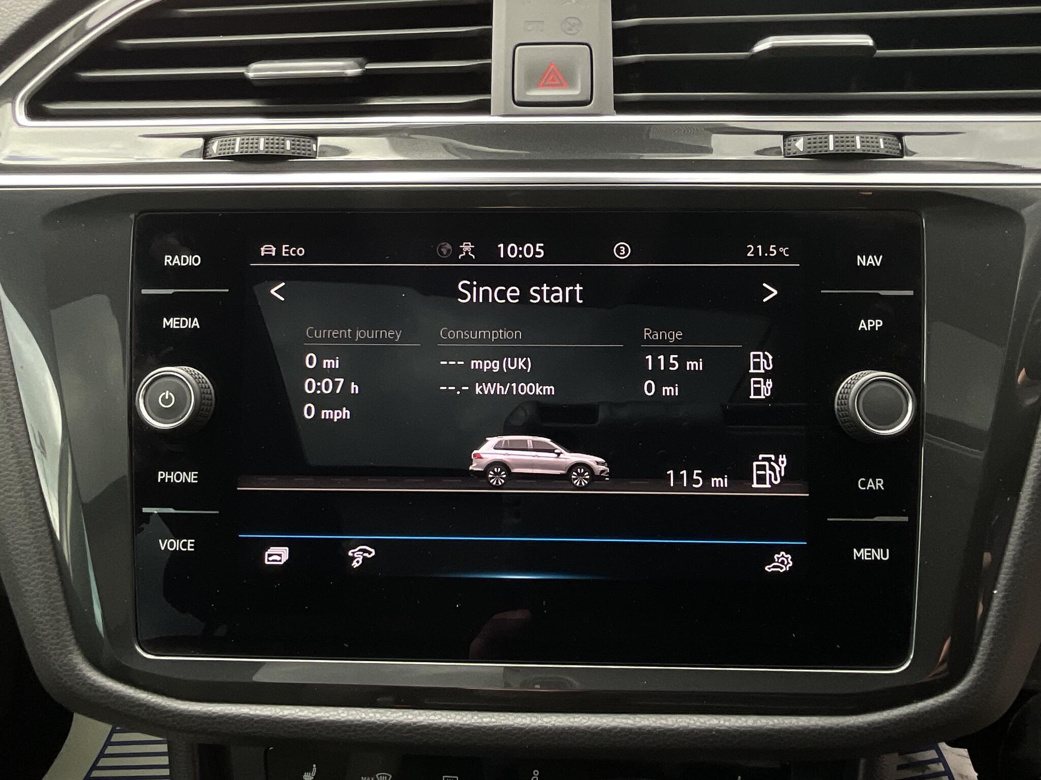 Volkswagen Tiguan - Image 18