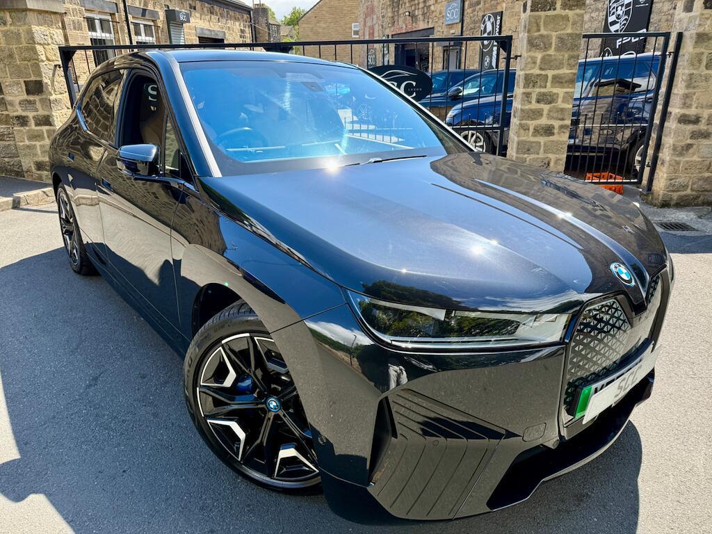 BMW IX - Image 4