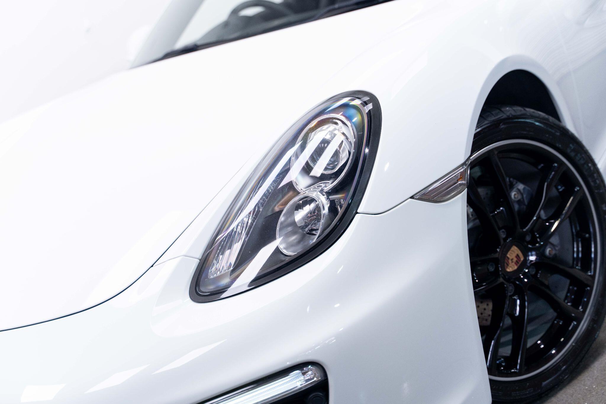 Porsche Boxster - Image 3