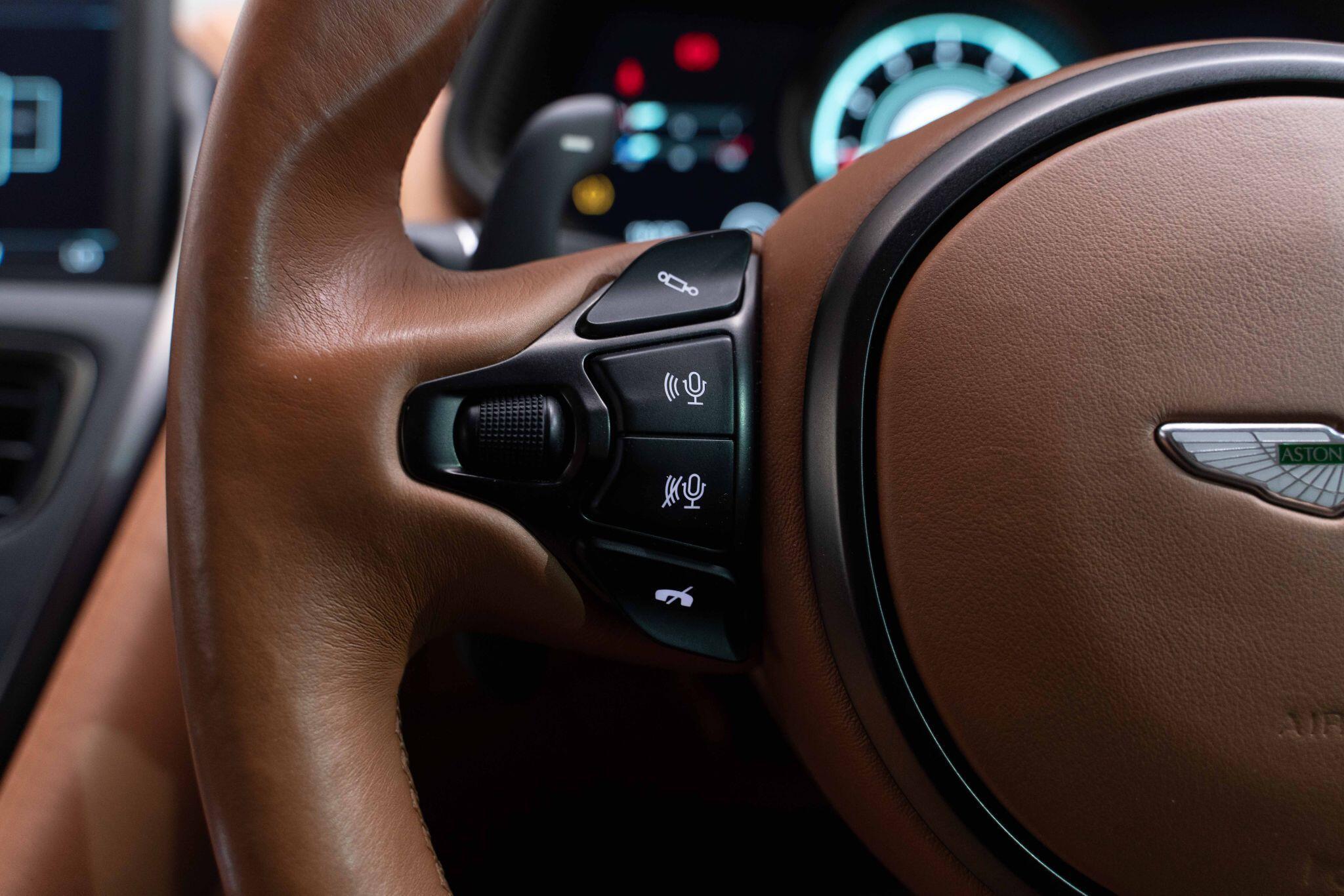 Aston Martin DB11 - Image 14