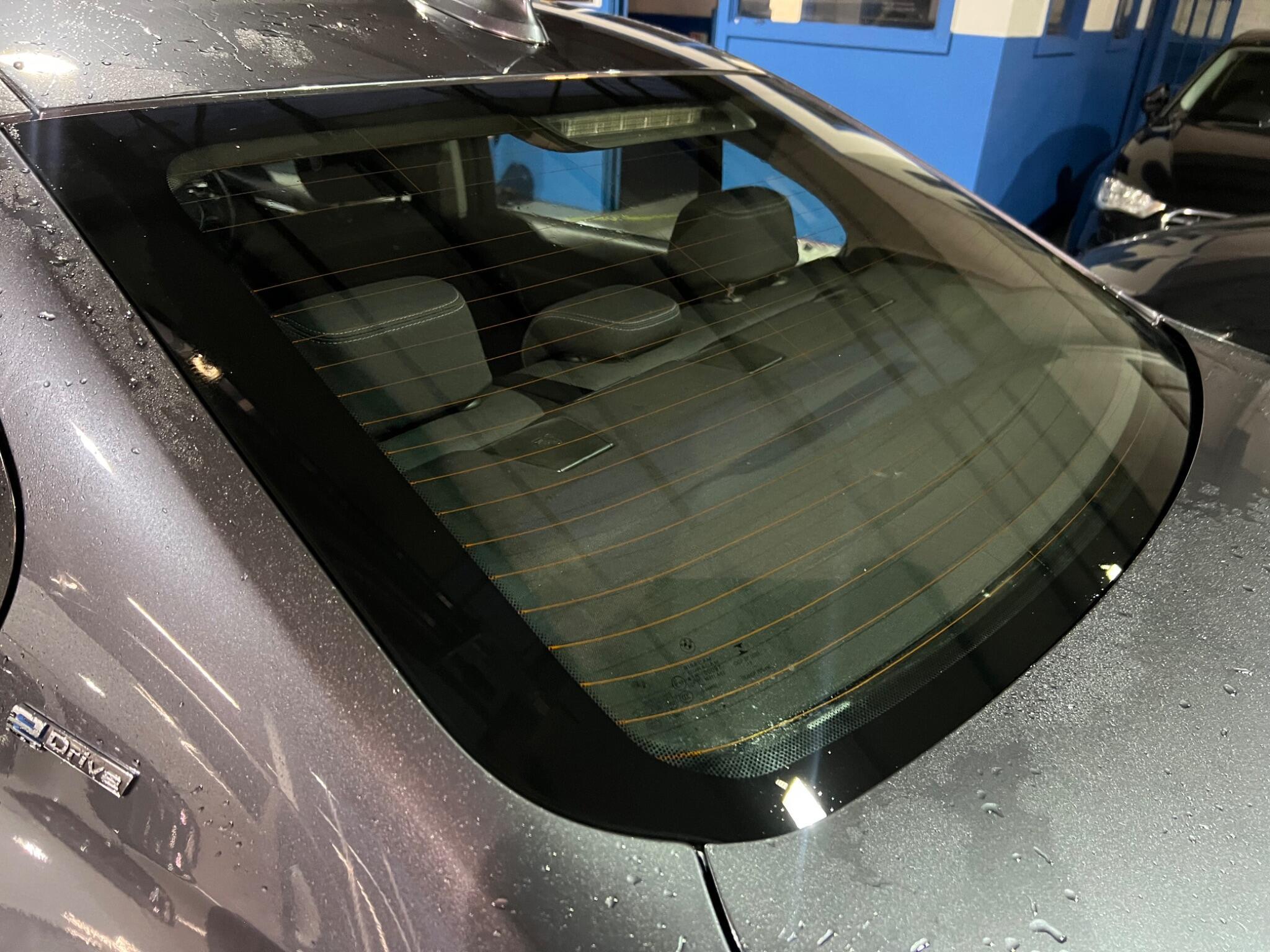 BMW 3 Series - Image 24