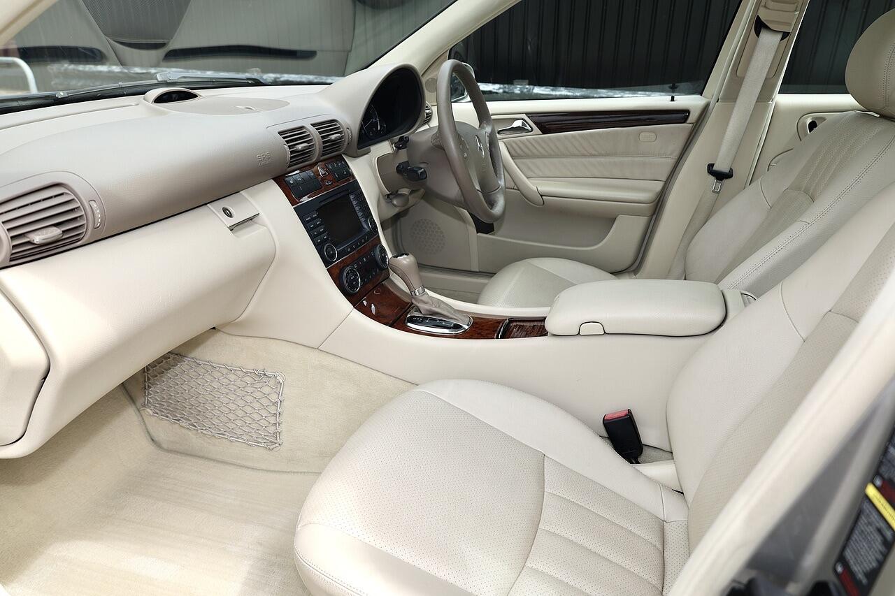 Mercedes C Class - Image 5