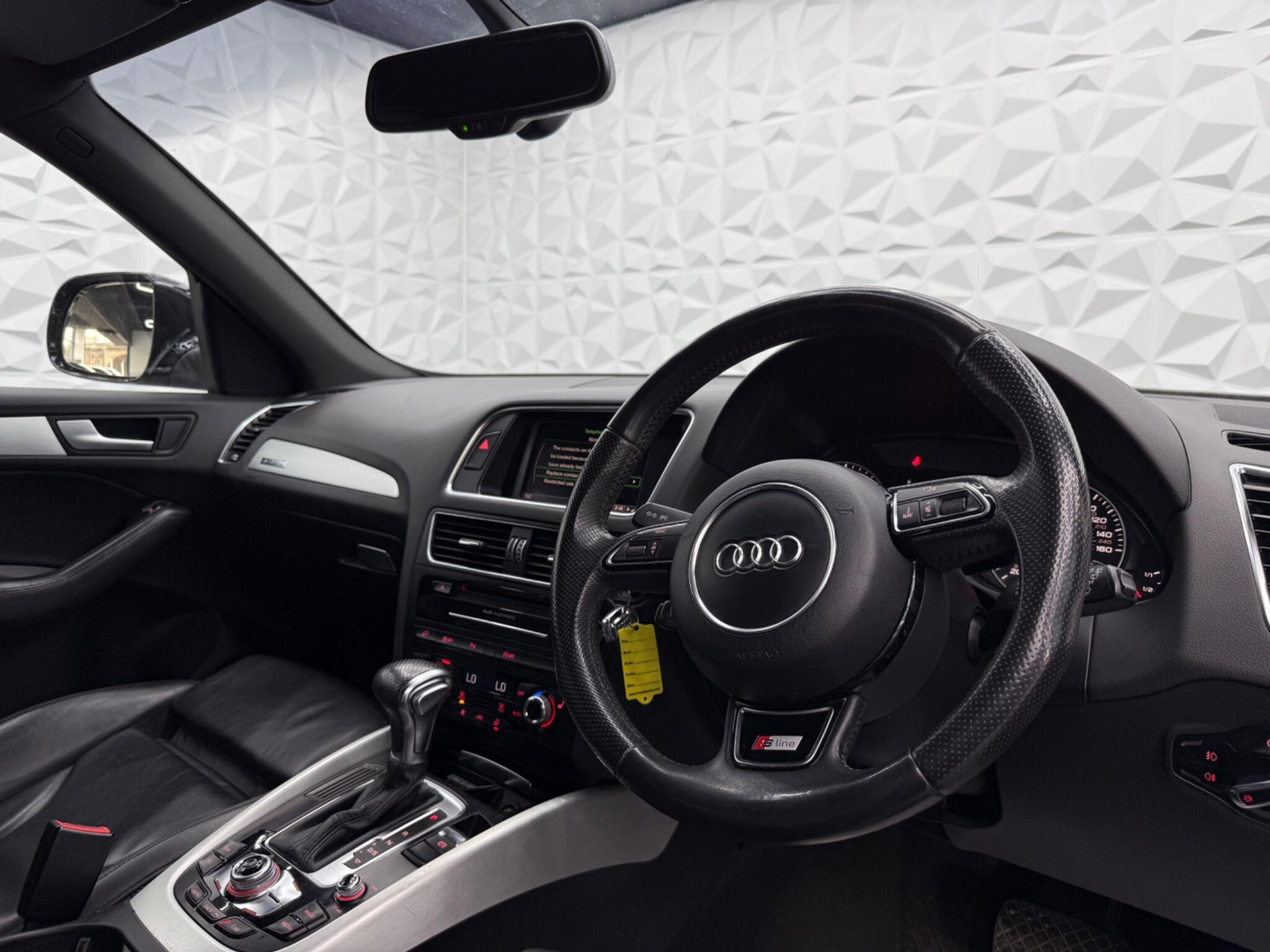 Audi Q5 - Image 17