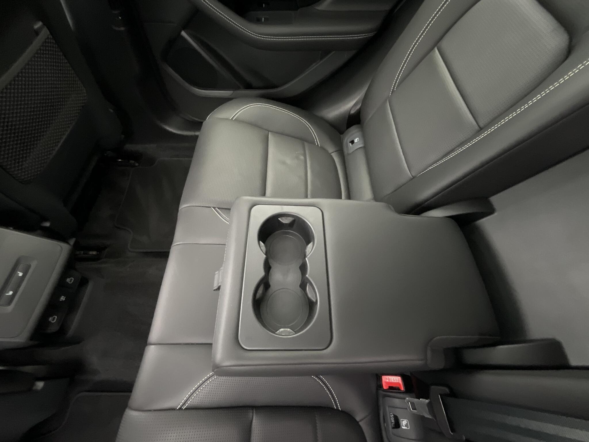 Jaguar I-Pace - Image 16