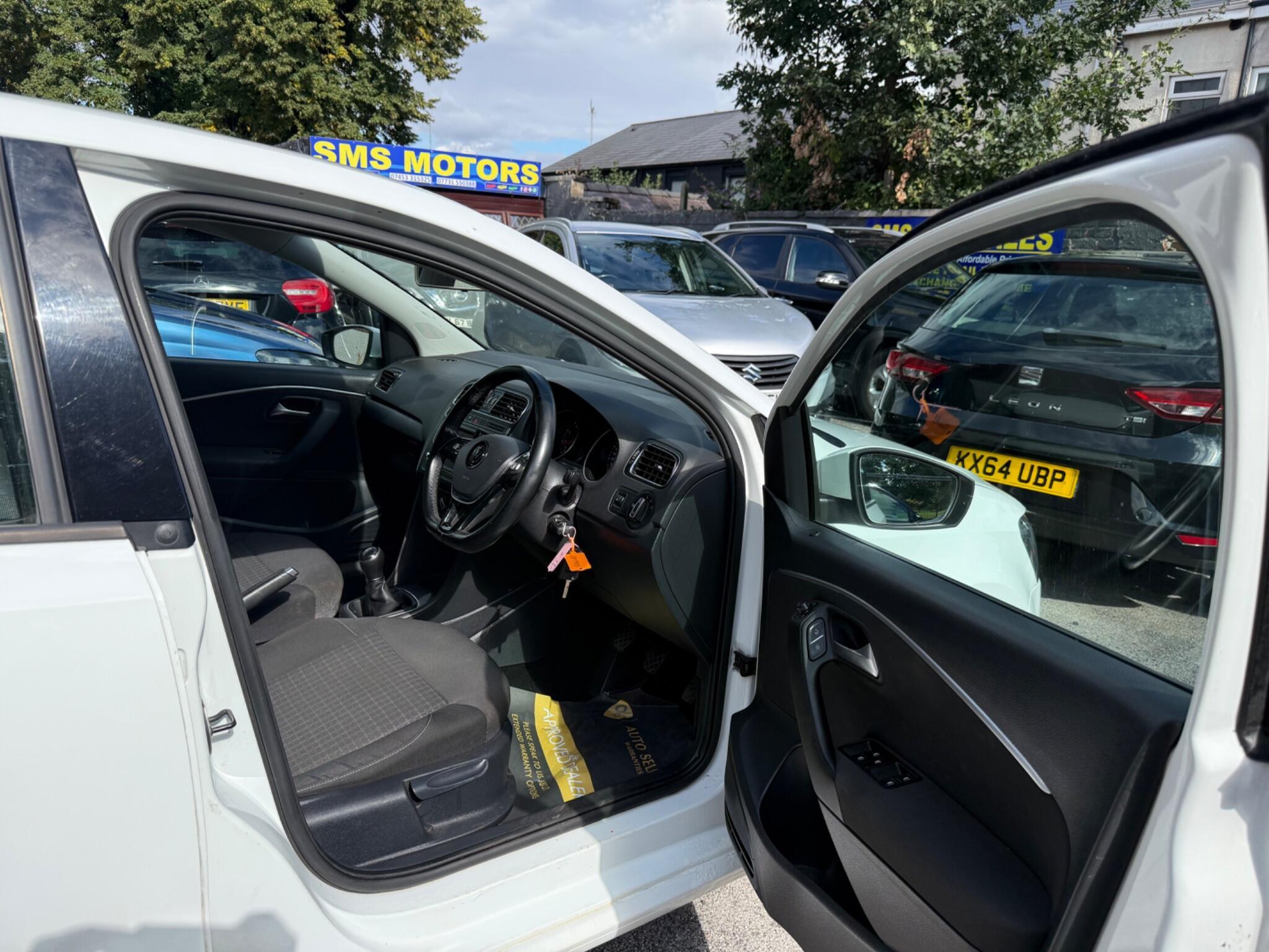 Volkswagen Polo - Image 15
