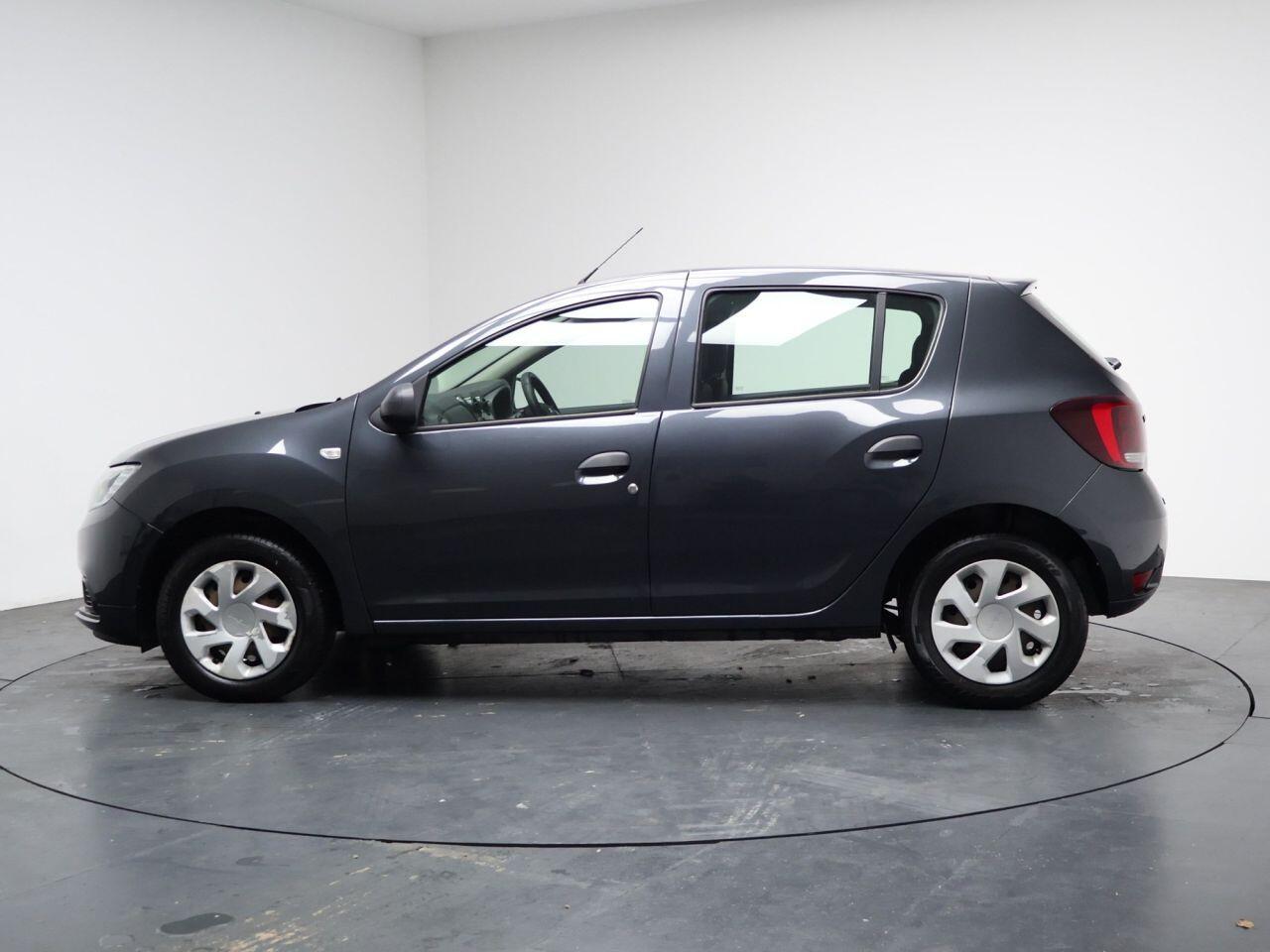 Dacia Sandero - Image 8