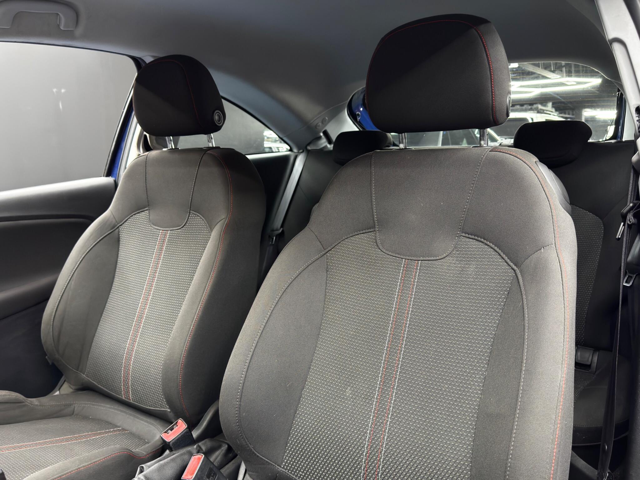 Vauxhall Corsa - Image 13