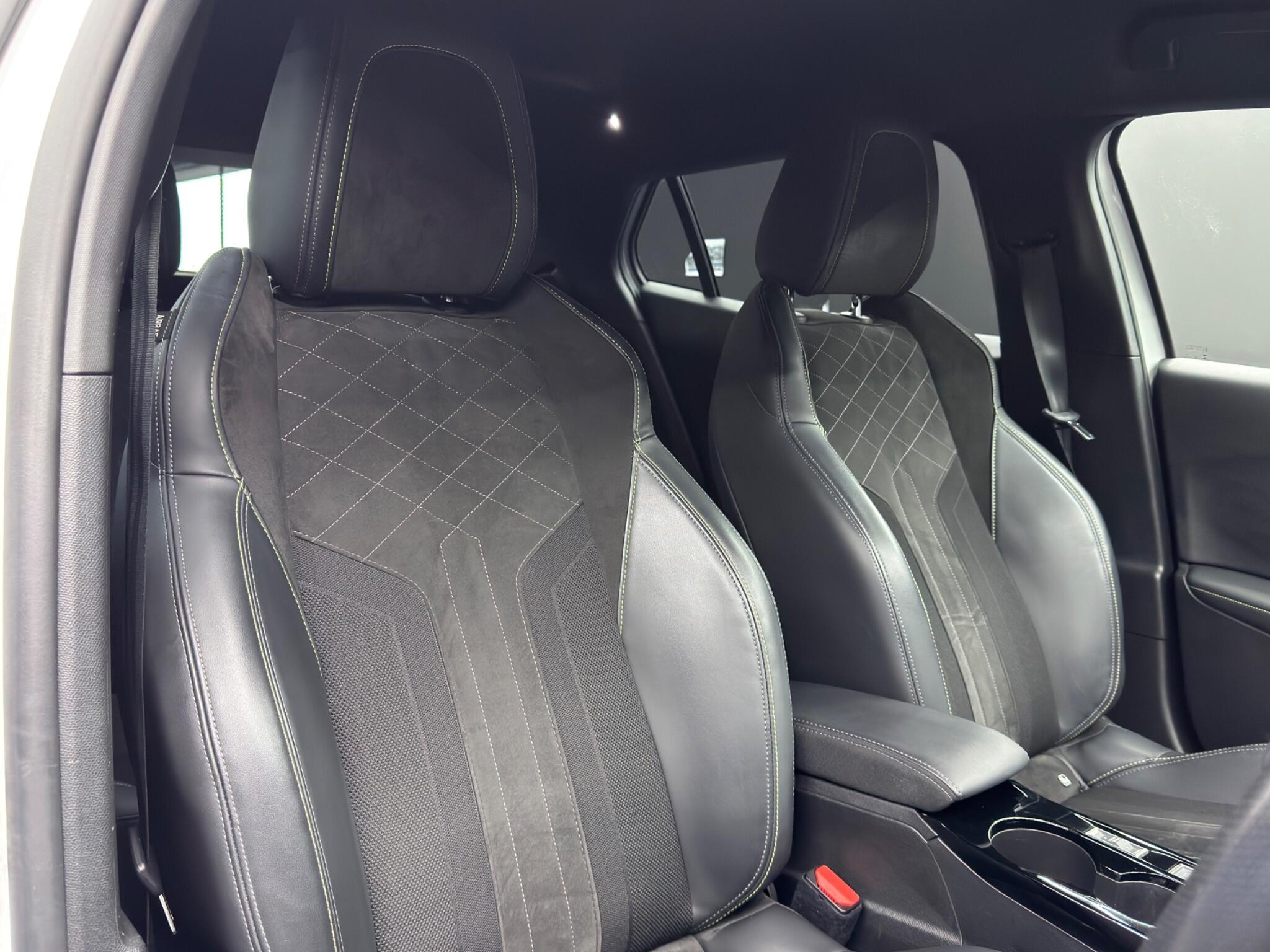 Peugeot E-2008 - Image 12
