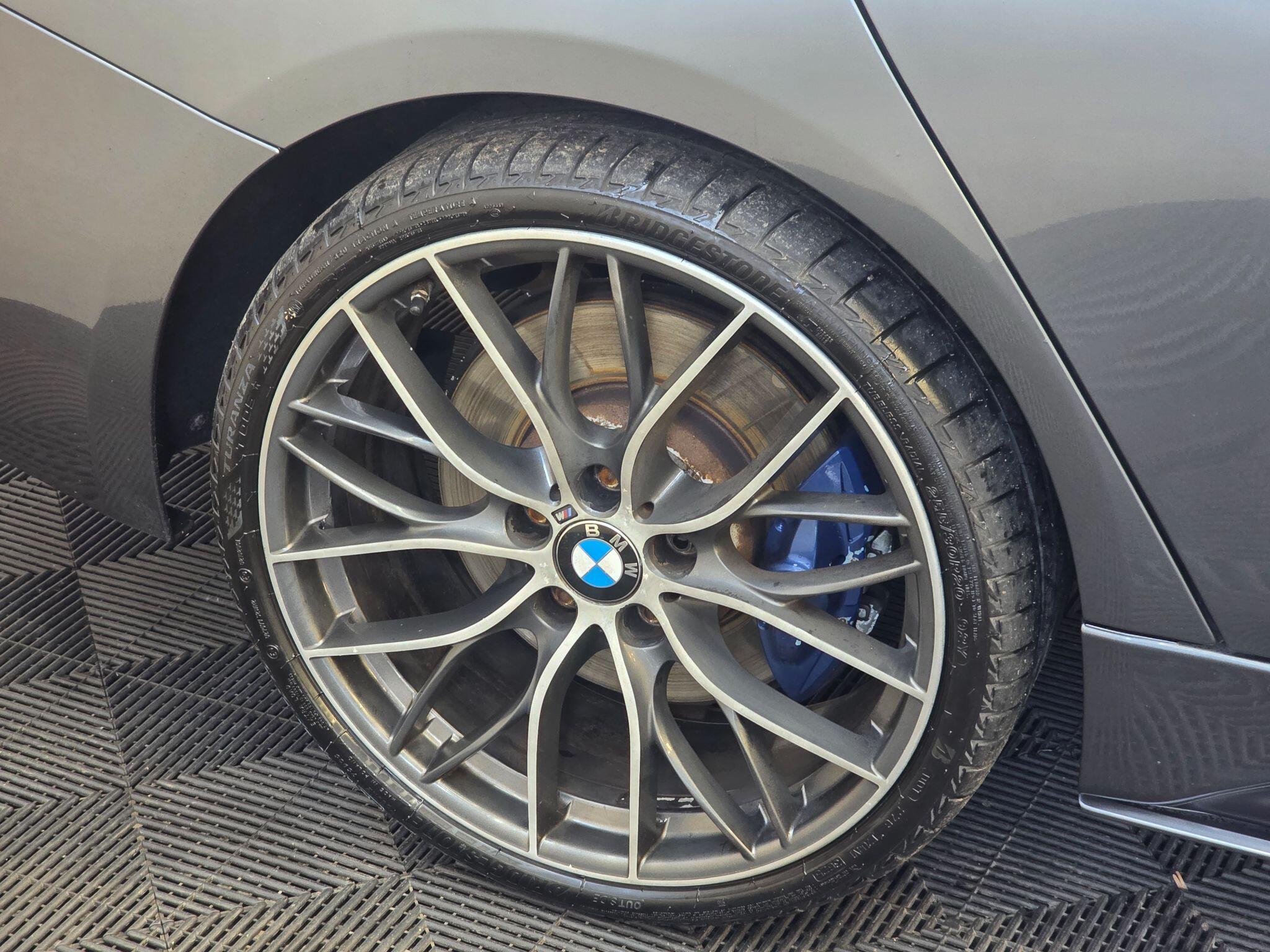 BMW 3 Series - Image 14