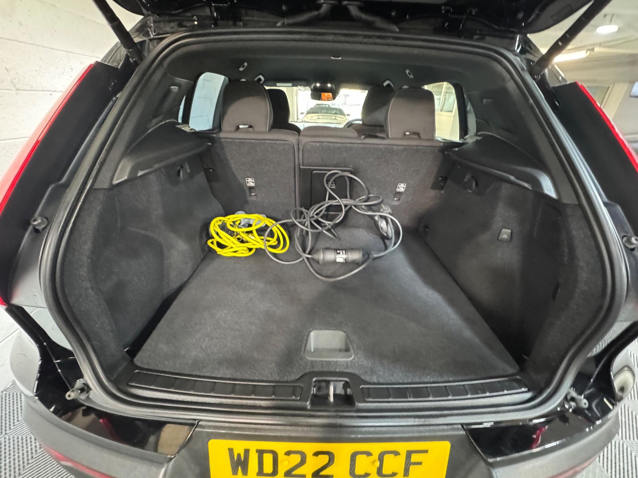 Volvo XC40 - Image 12