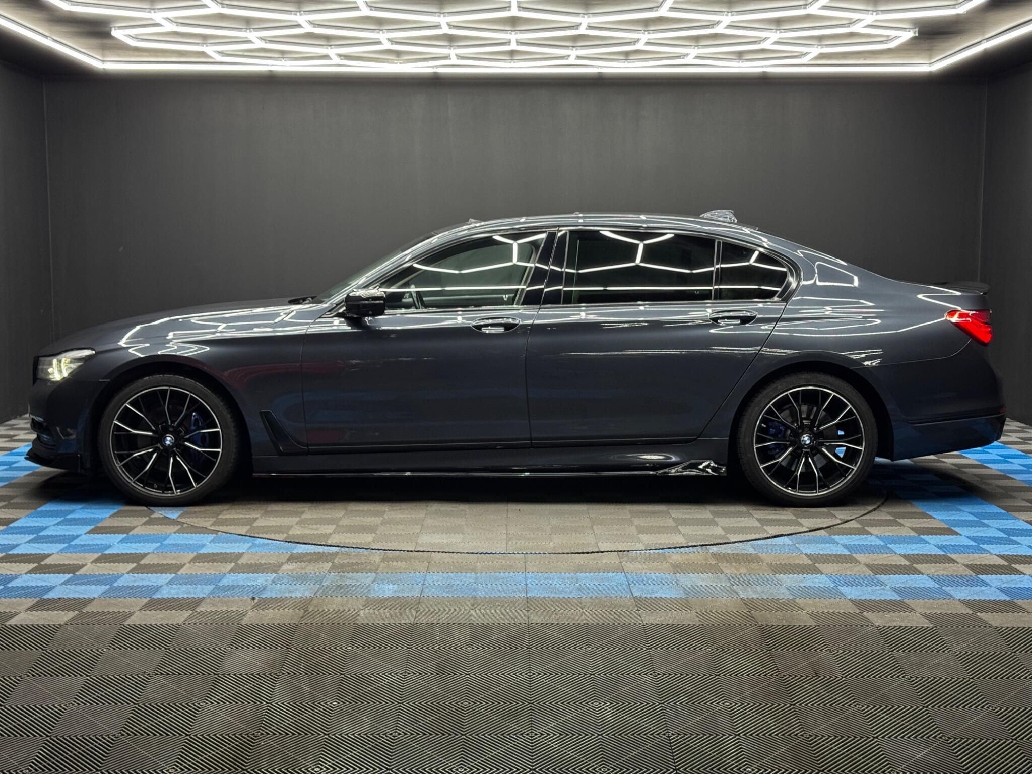 BMW 7 Series - Image 9