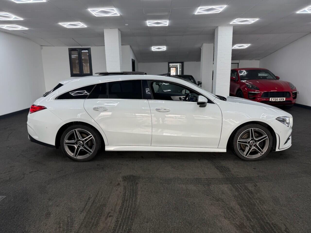 Mercedes-benz CLA - Image 3