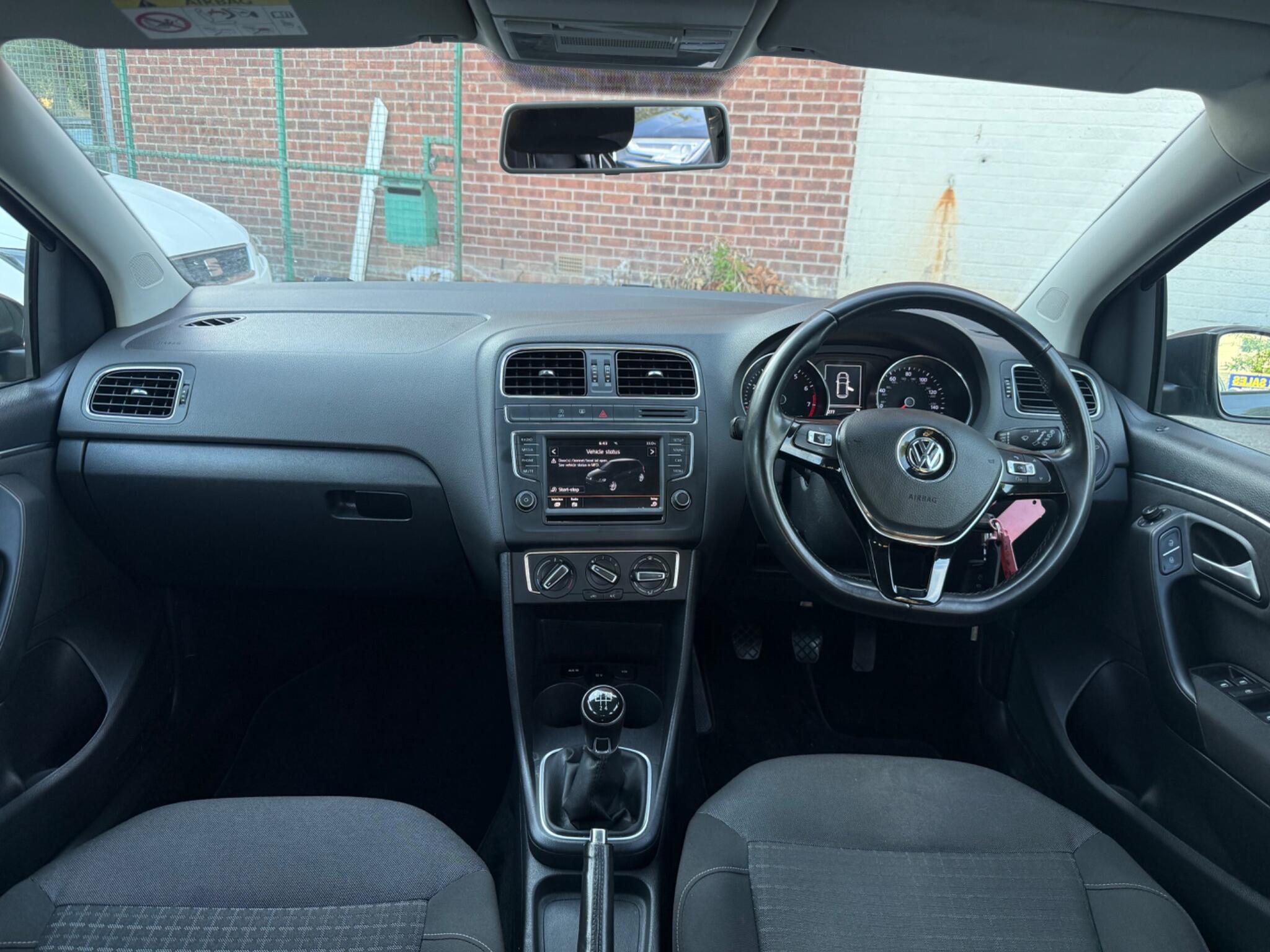 Volkswagen Polo - Image 15