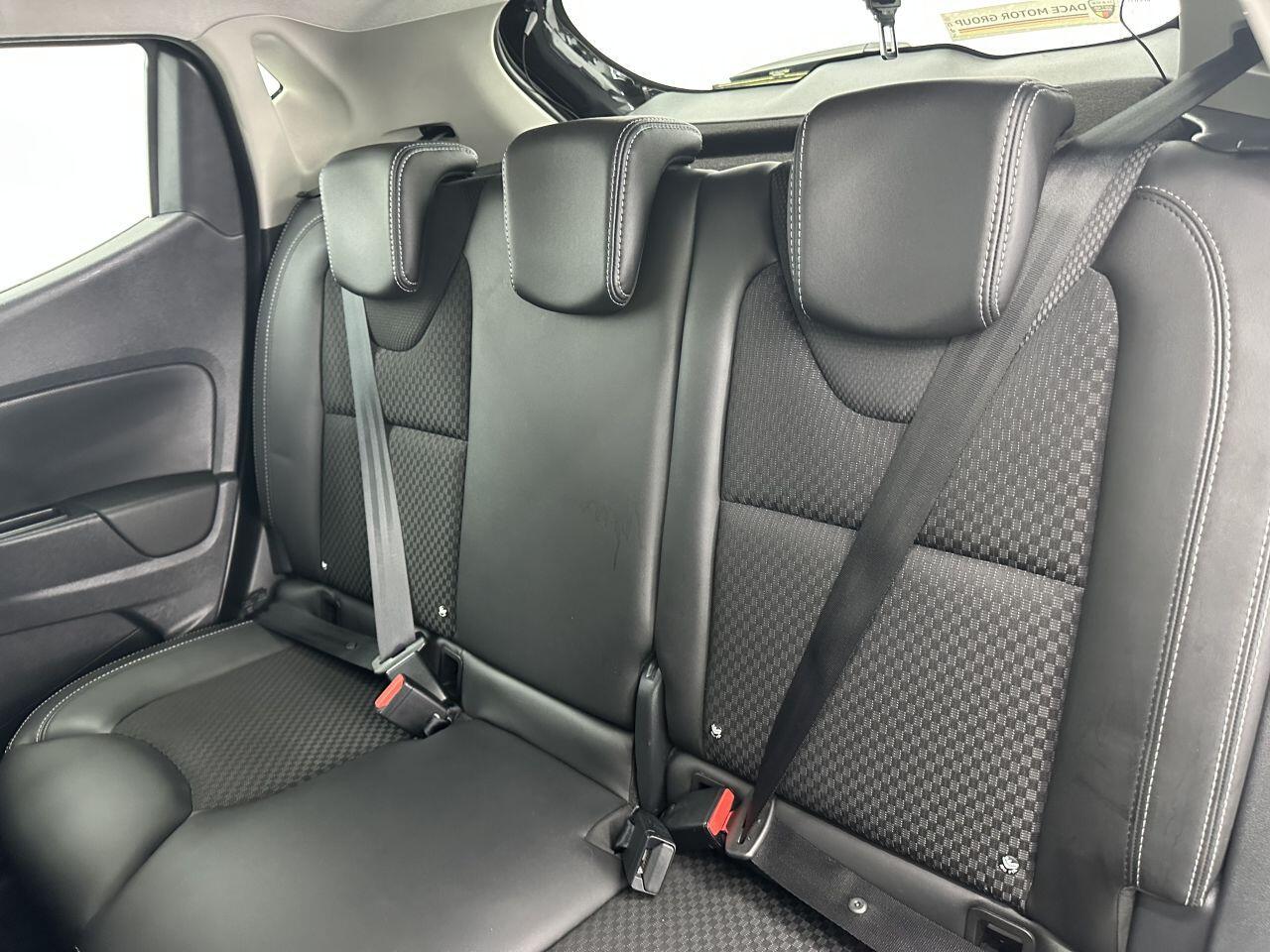 Renault Clio - Image 14