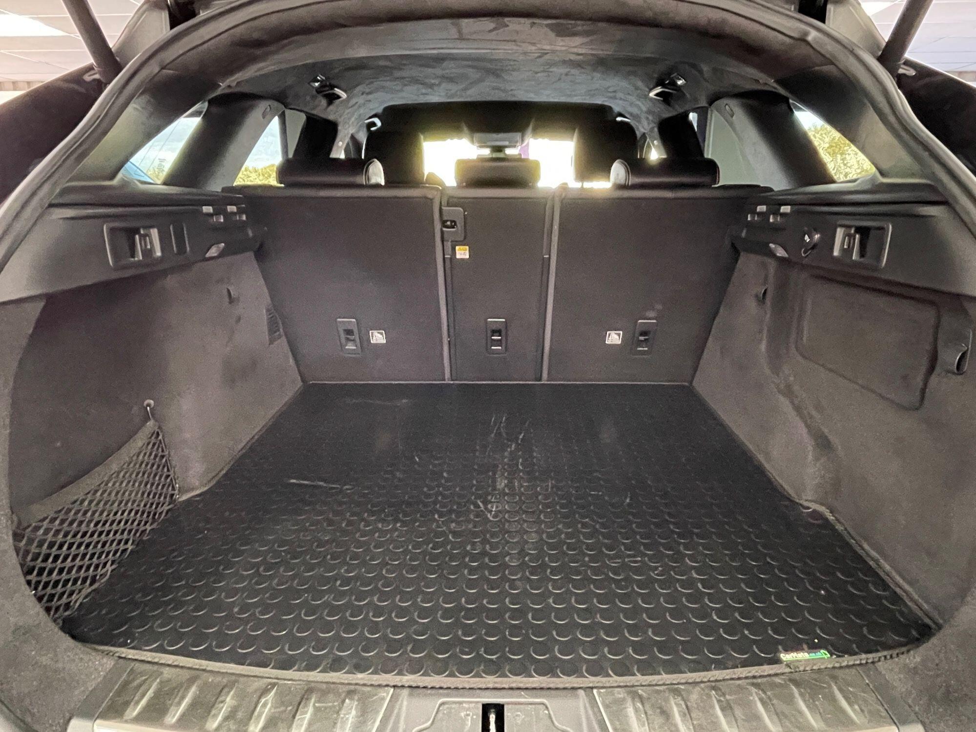 Jaguar F-Pace - Image 18