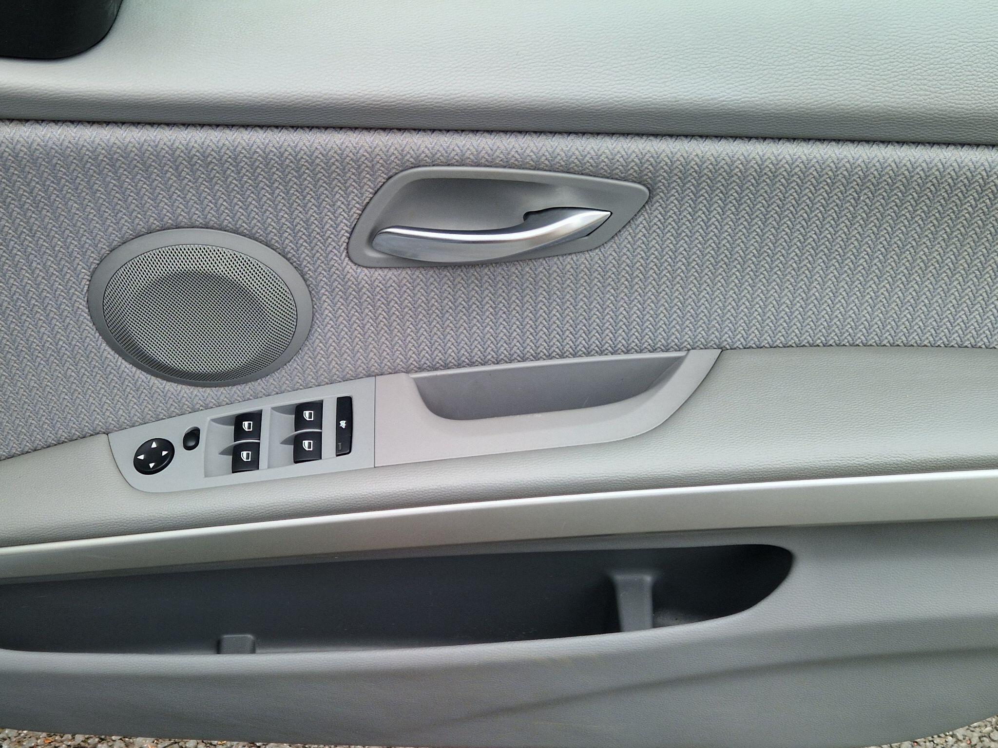 BMW 3 Series - Image 13