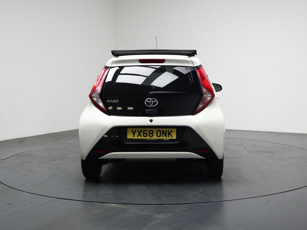 Toyota Aygo - Image 11