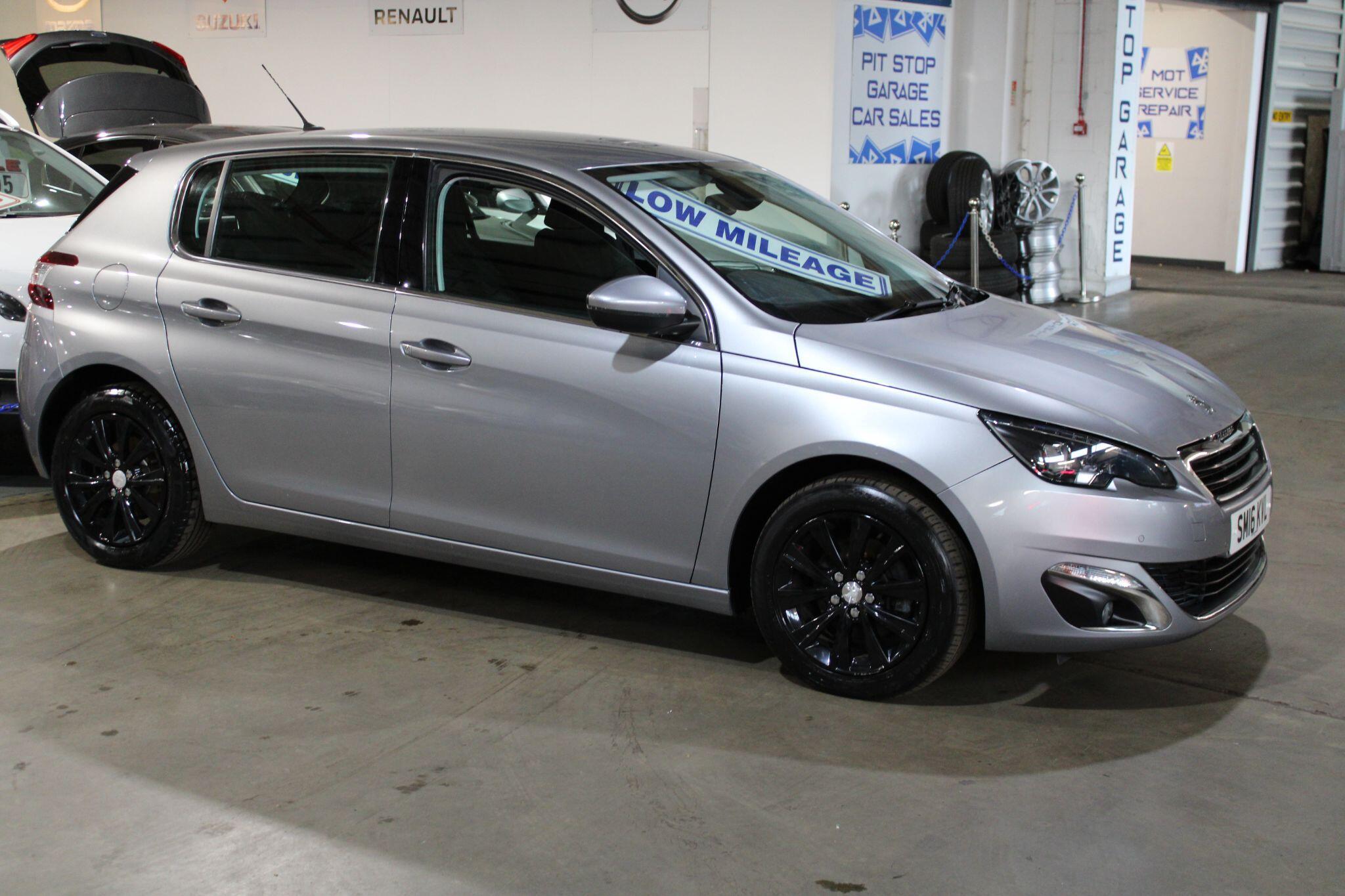 Peugeot 308 - Image 16