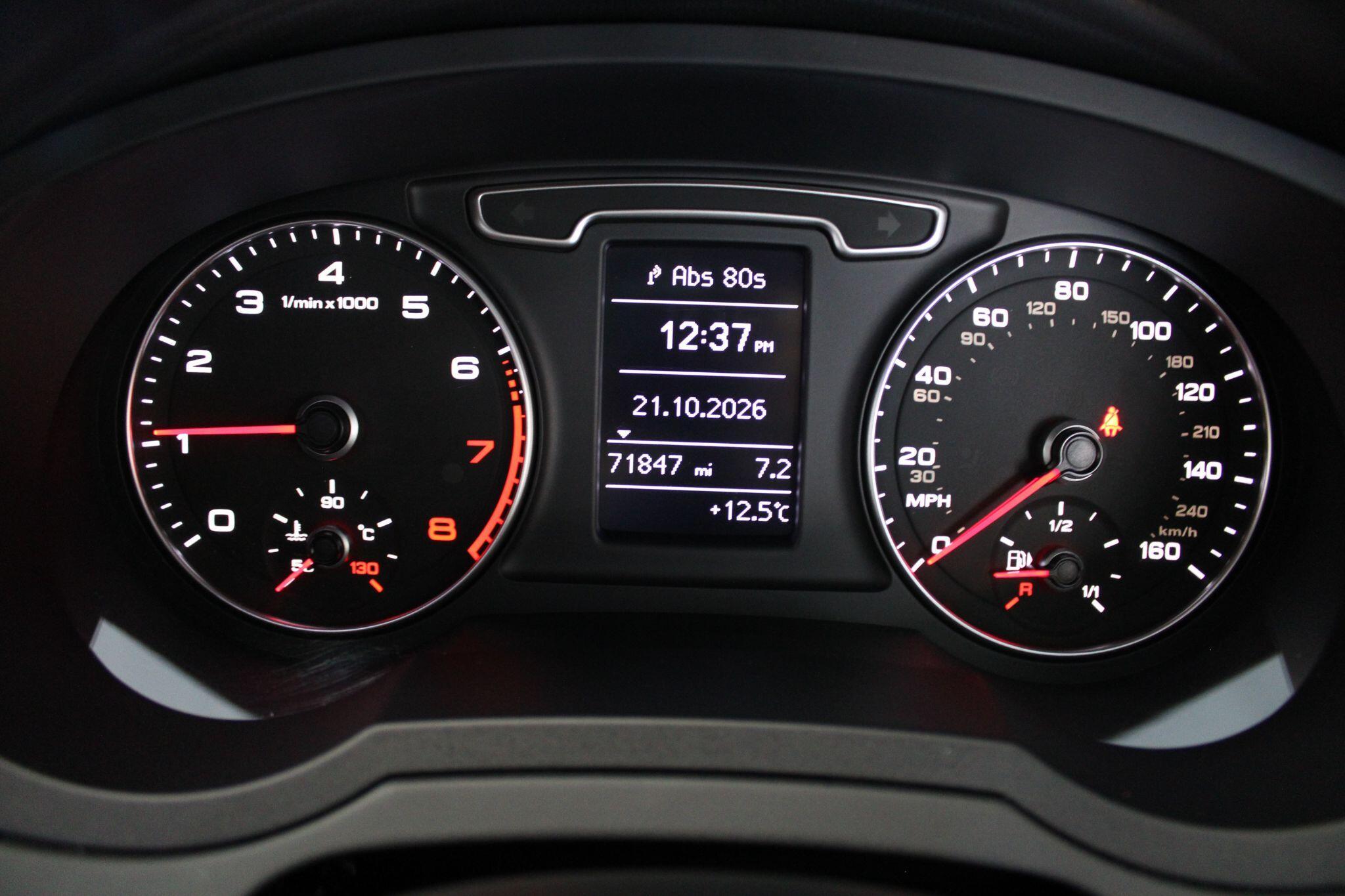 Audi Q3 - Image 10